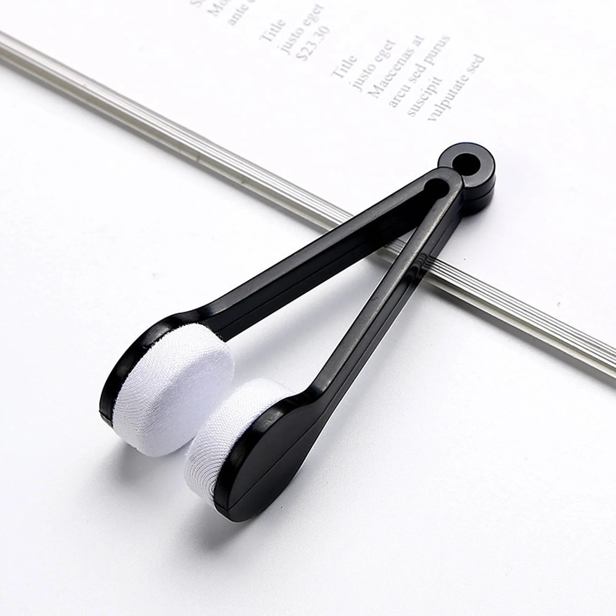 Portable Eyeglass Cleaner 3