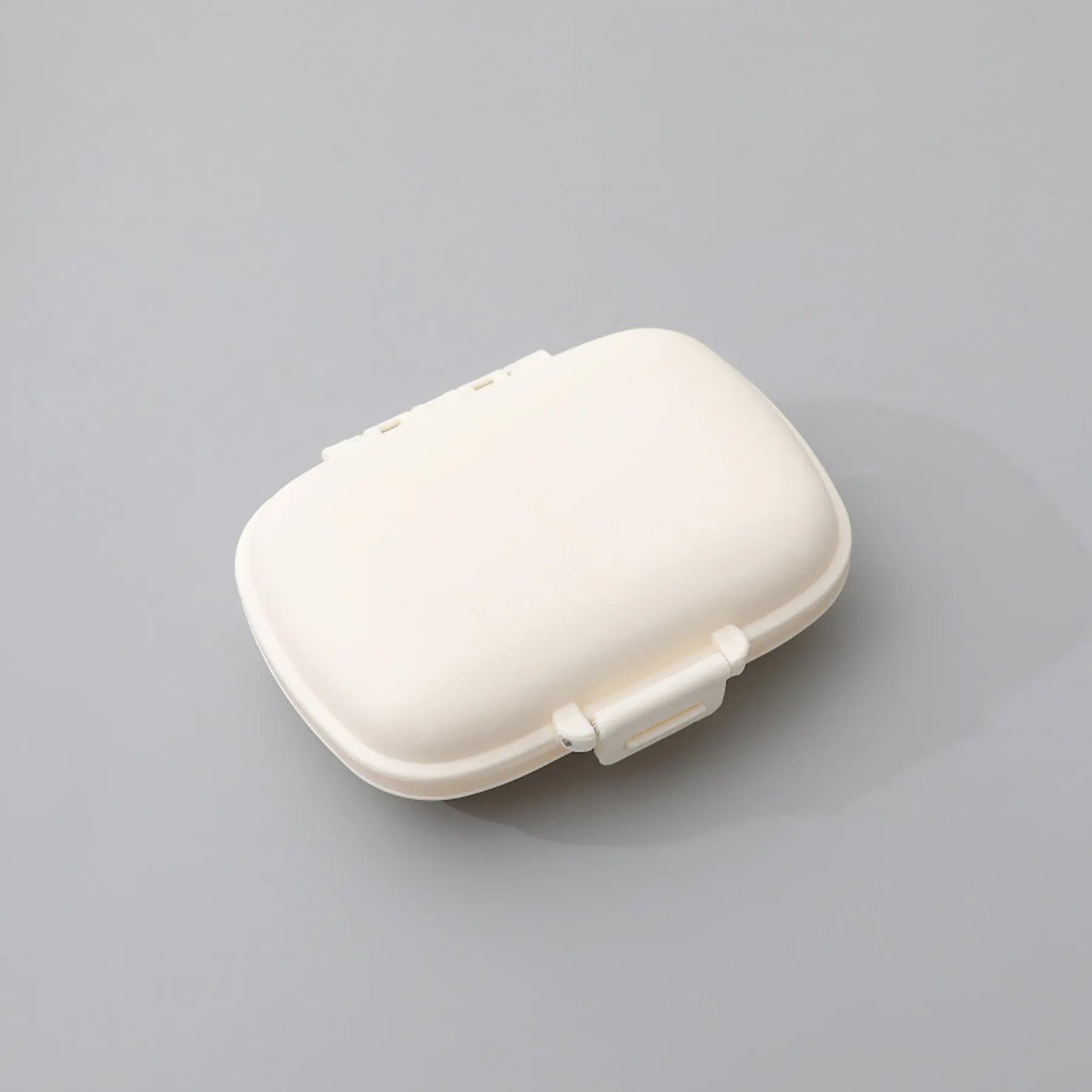 8 Compartments Travel Pill Organizer Moisture Proof Box 3