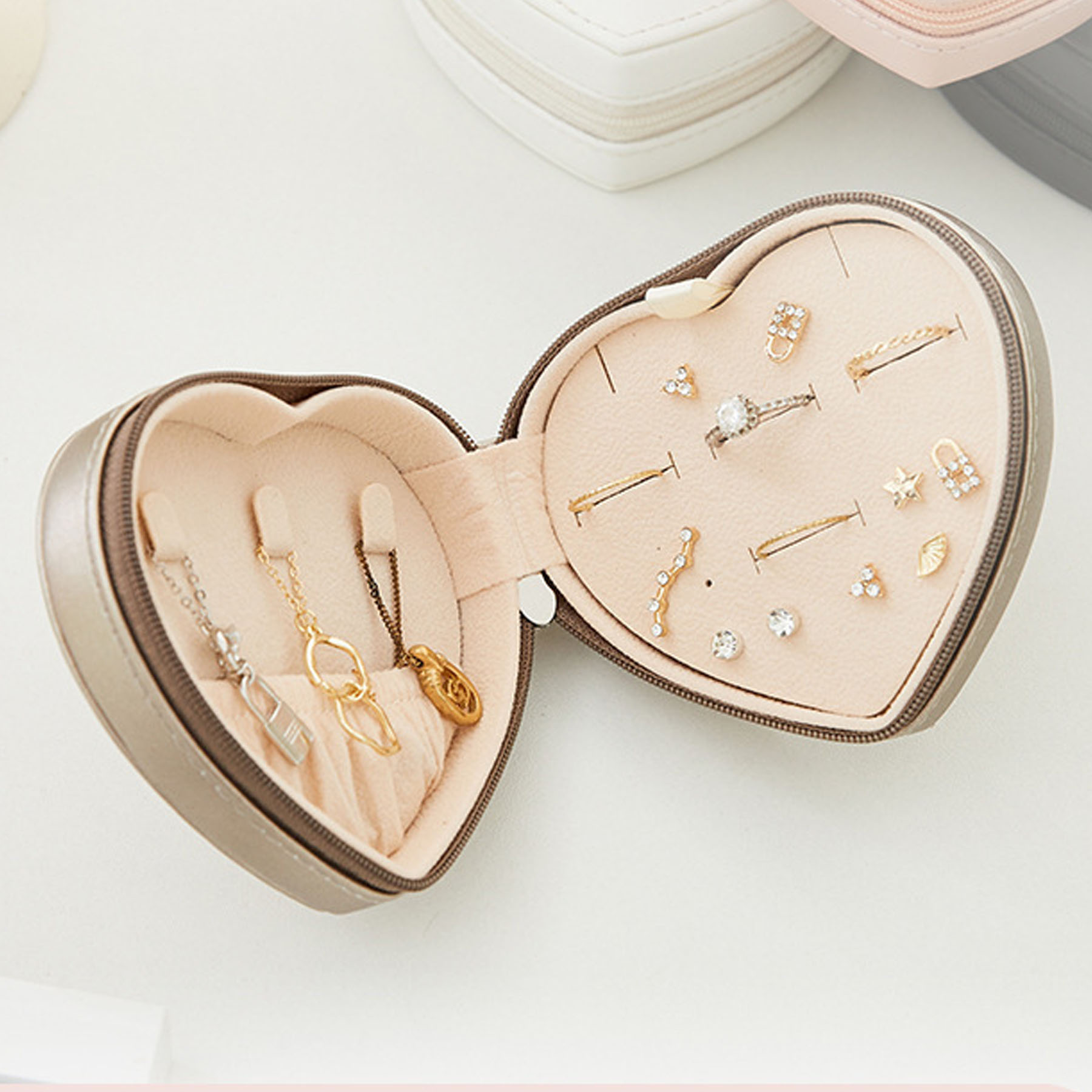 Compact Heart-Shaped Jewelry Box 6