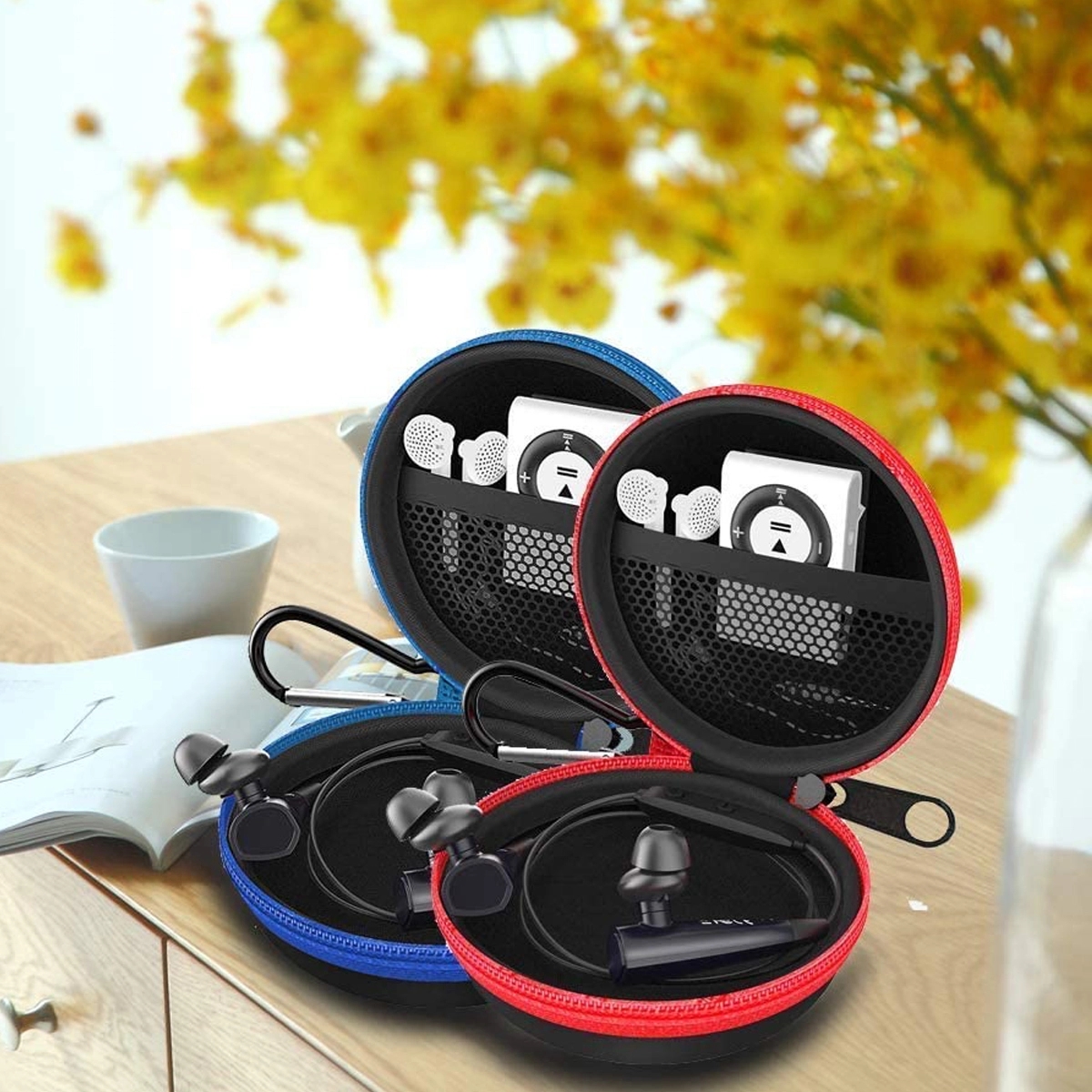 Earbuds Carrying Case With Carabiners 5