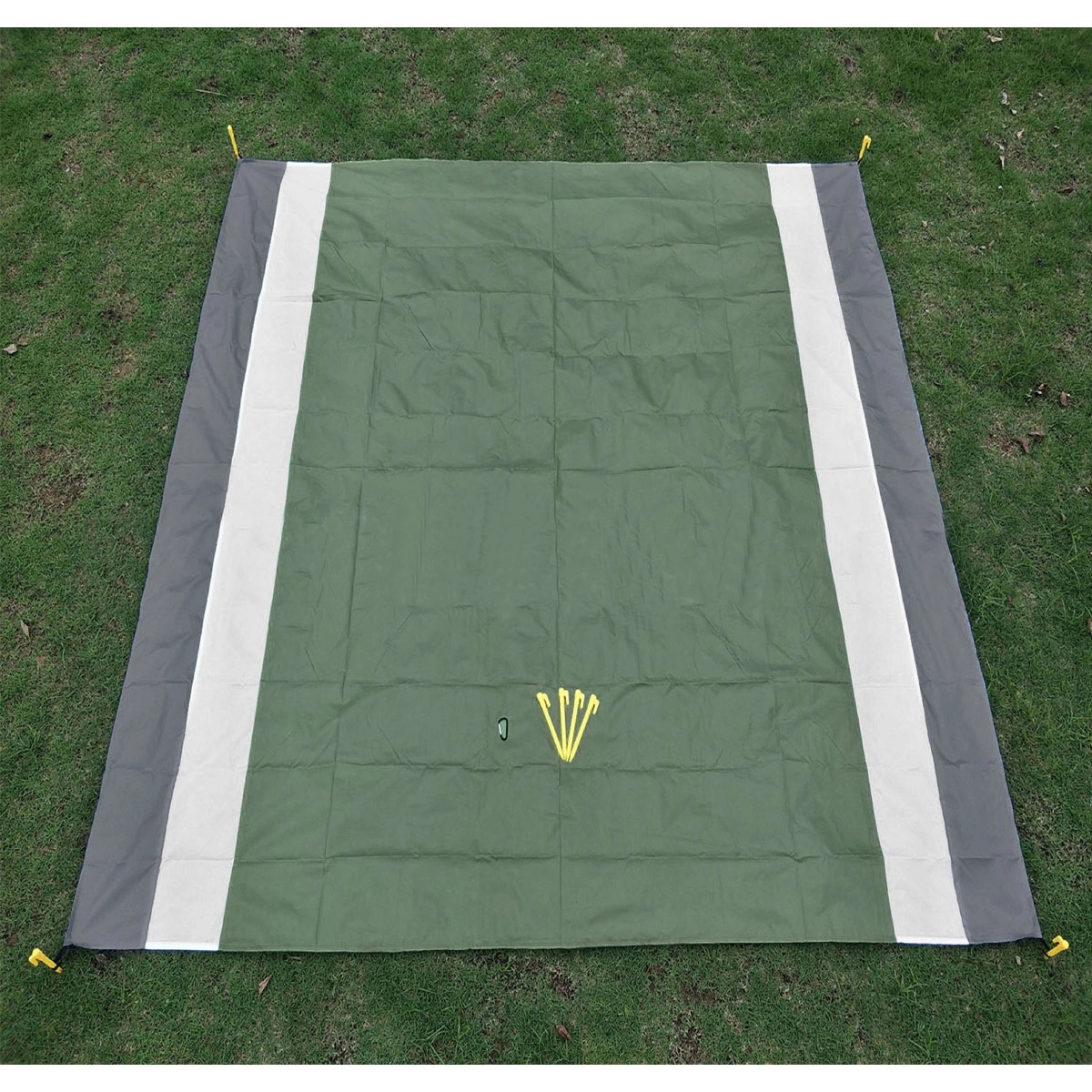 Sand Proof Waterproof Quick Drying Compact Beach Mat 83"X79" 4