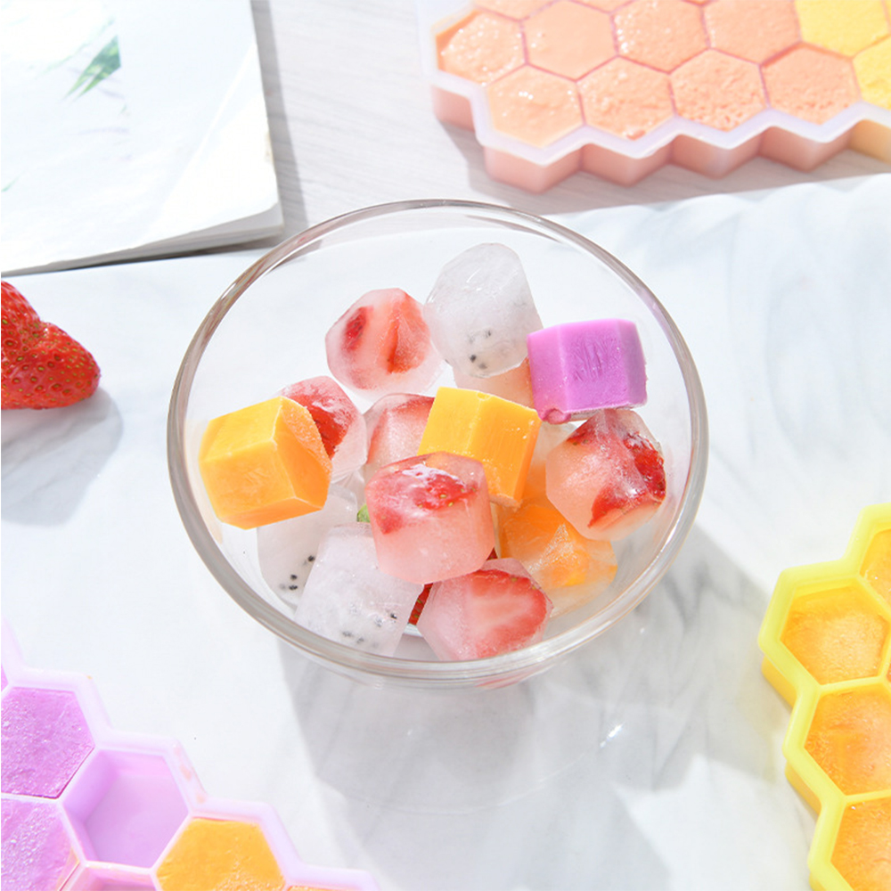 Honeycomb Silicone Ice Cube Tray 9