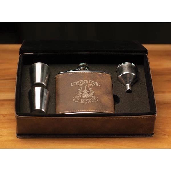 Leatherette Flask Set 2