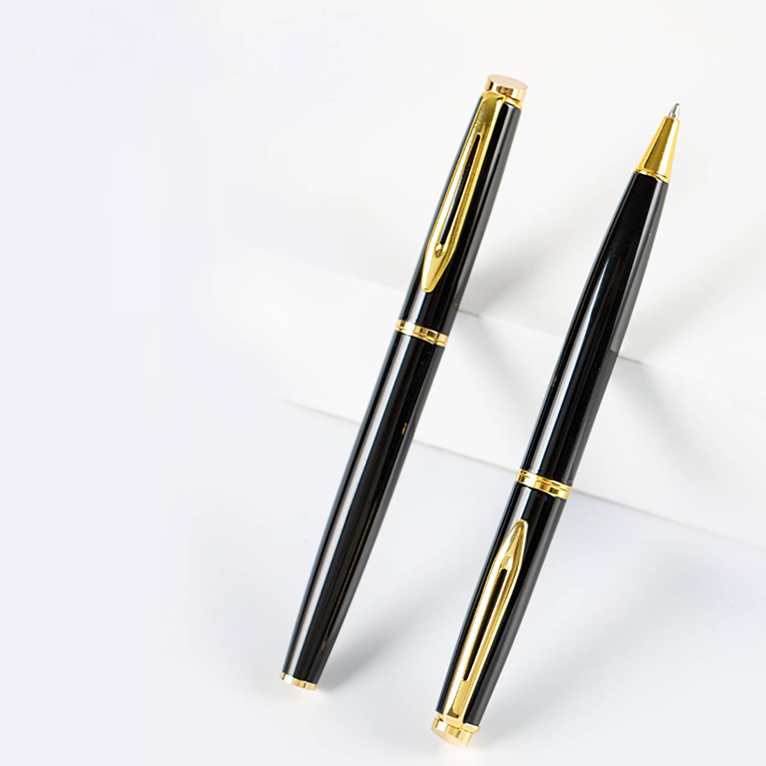 Customized Metal 0.5mm Ballpoint Pen for Men & Women 3