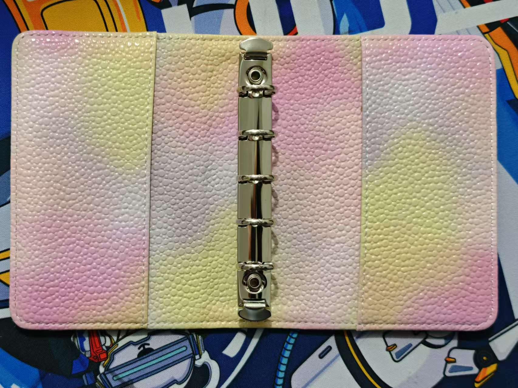 Durable leather binder with D-rings 2