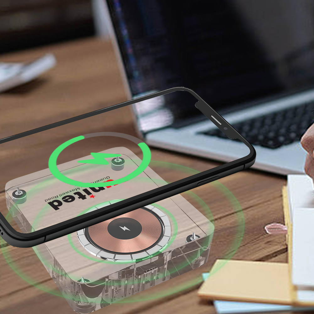 Transparent Magnetic Wireless Charger 2