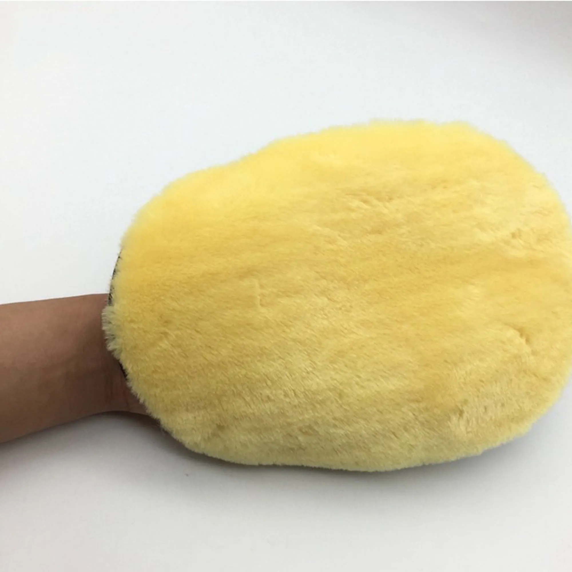 Woolen Car Wash Gloves 2