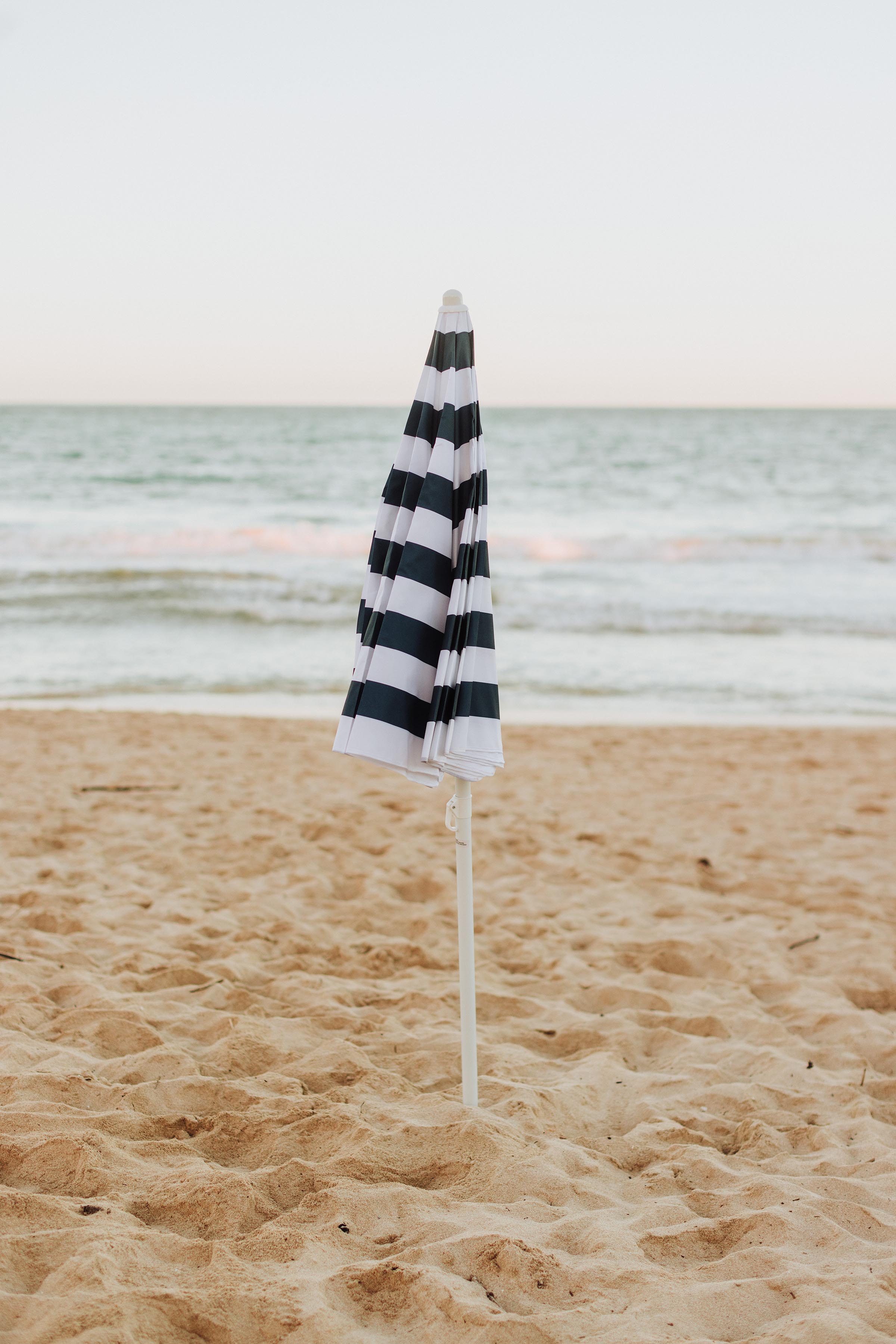 5.5 Ft. Portable Beach Umbrella 23