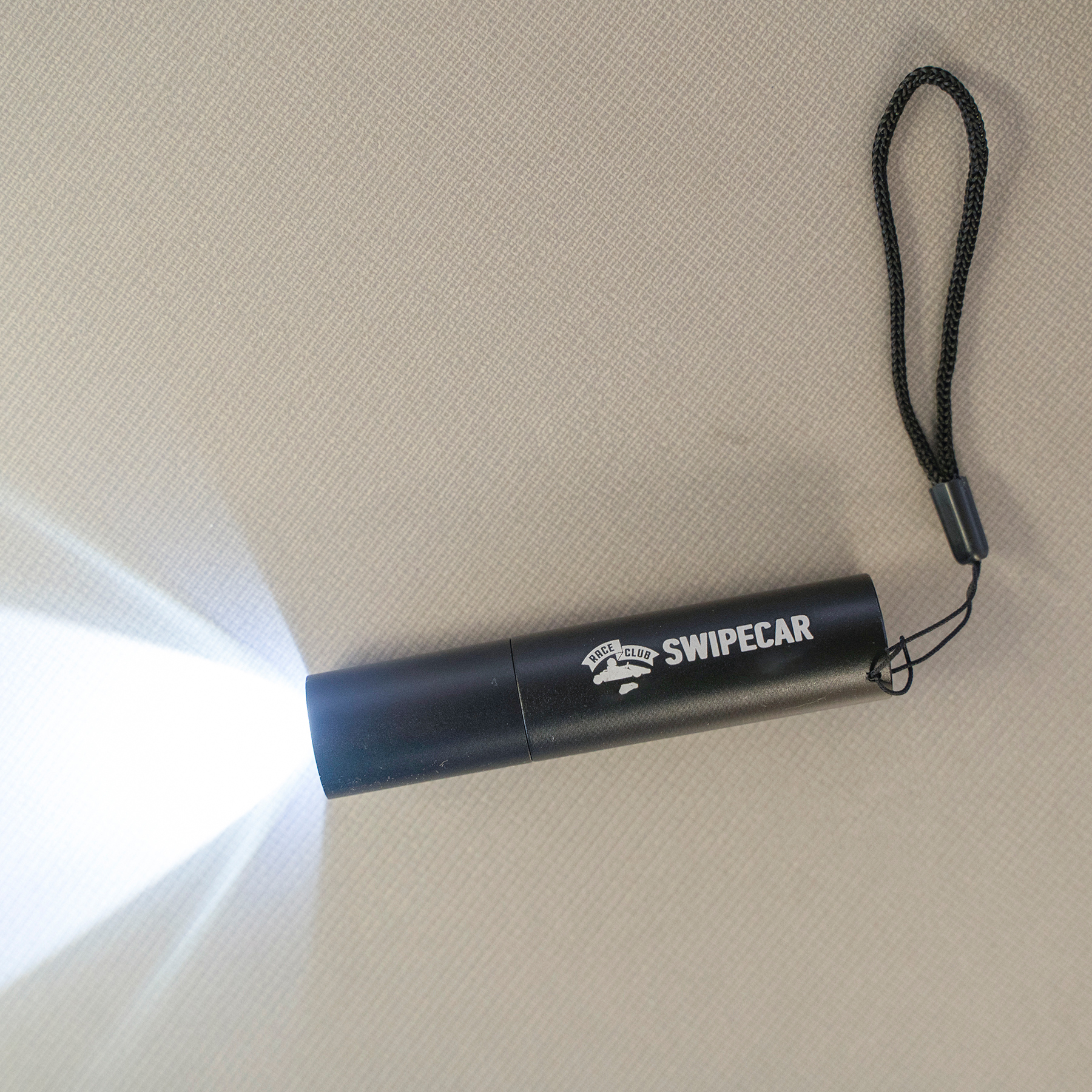 reNew Rechargeable Flashlight 4