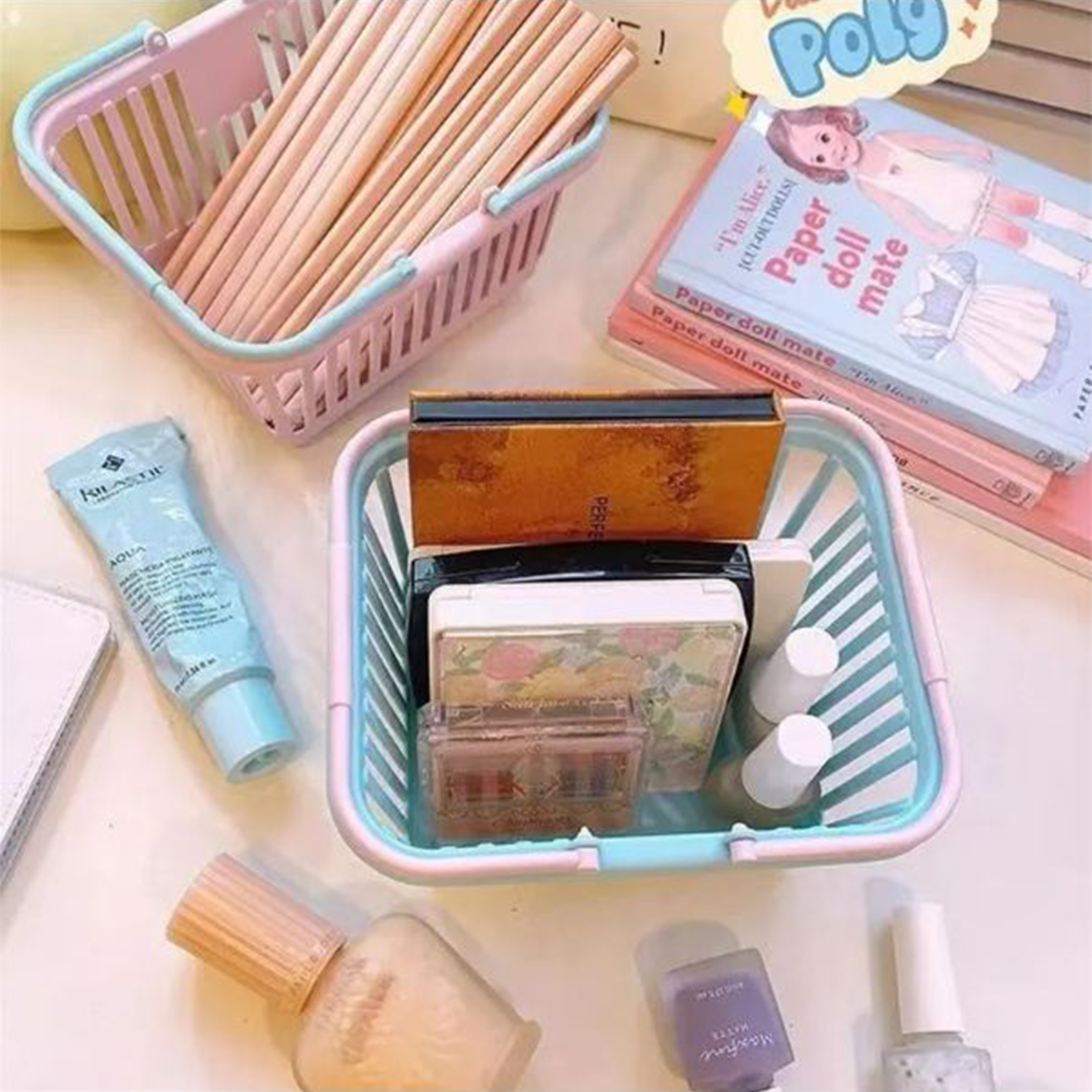 Mini Two Tone Plastic Storage Basket w/ Handles 7