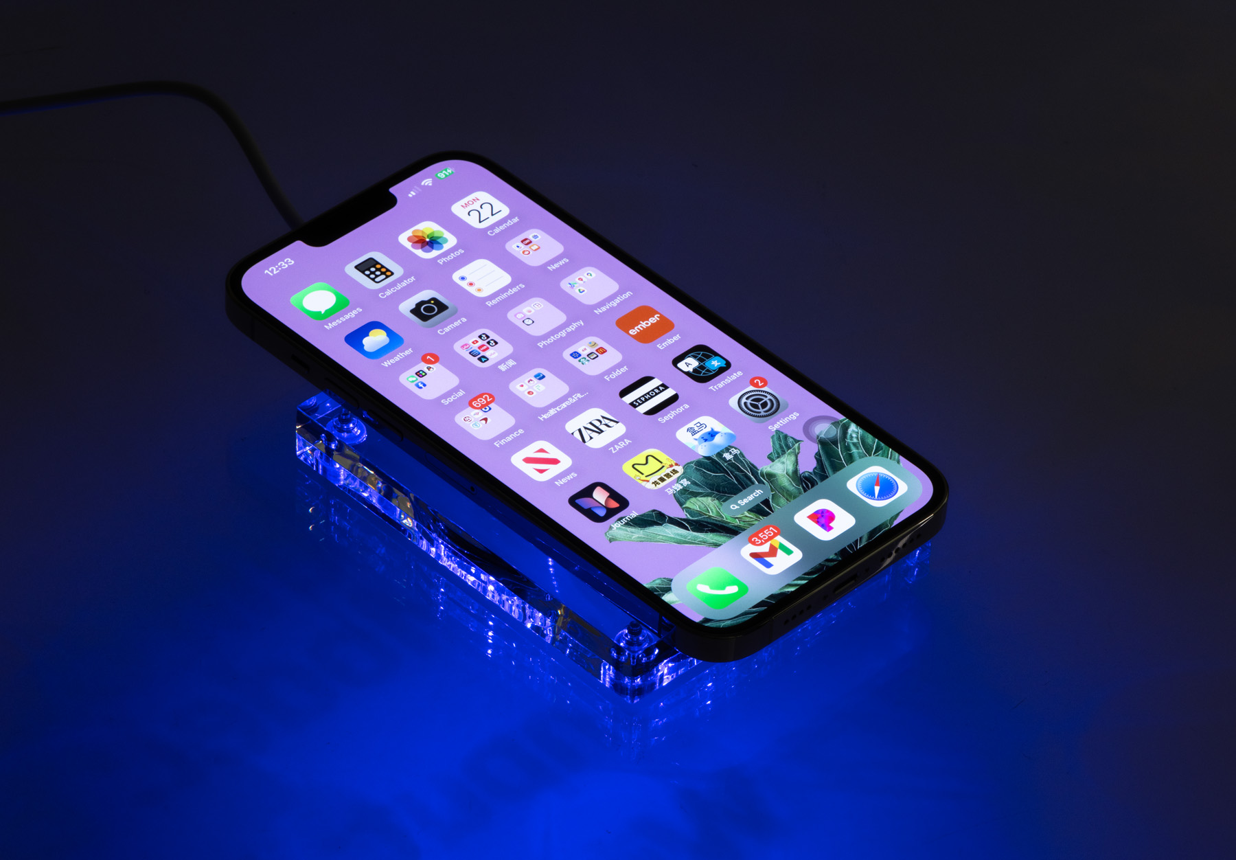 Lucent Acrylic Light-Up 15W Wireless Charger 10