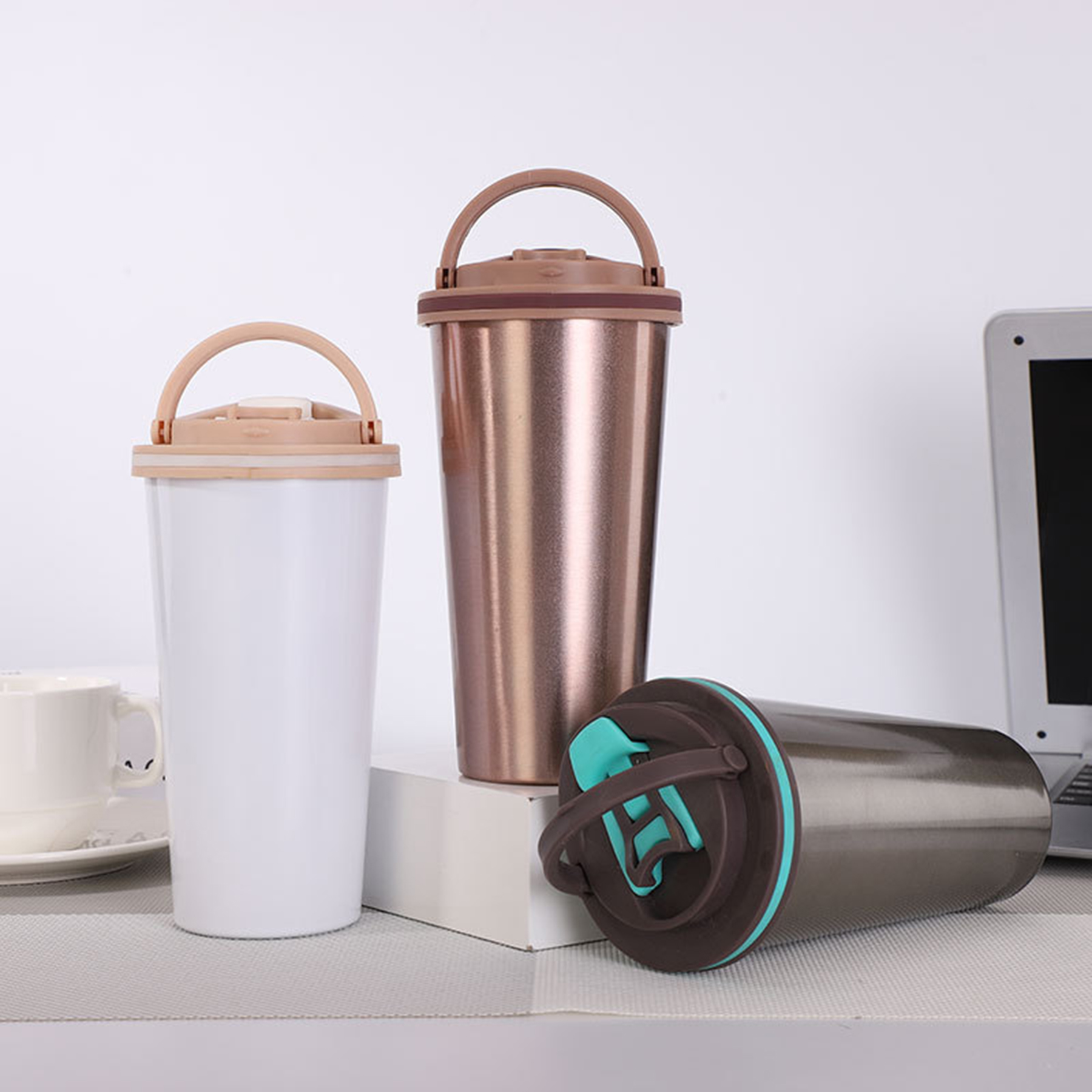 Stainless Steel Tumbler with Lid 2
