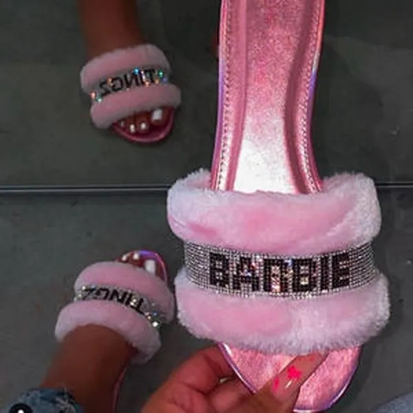 2025 New Arrival- Ladies Pink Flat Furry Slippers 1