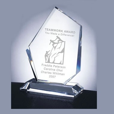 CRYSTAL PRESTIGE SUMMIT TROPHY 1