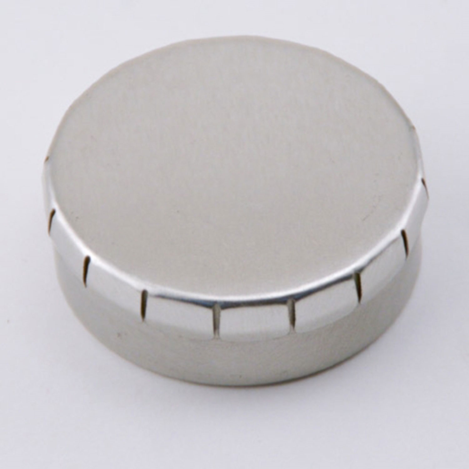 Small Round Clicker Mint Tin 4