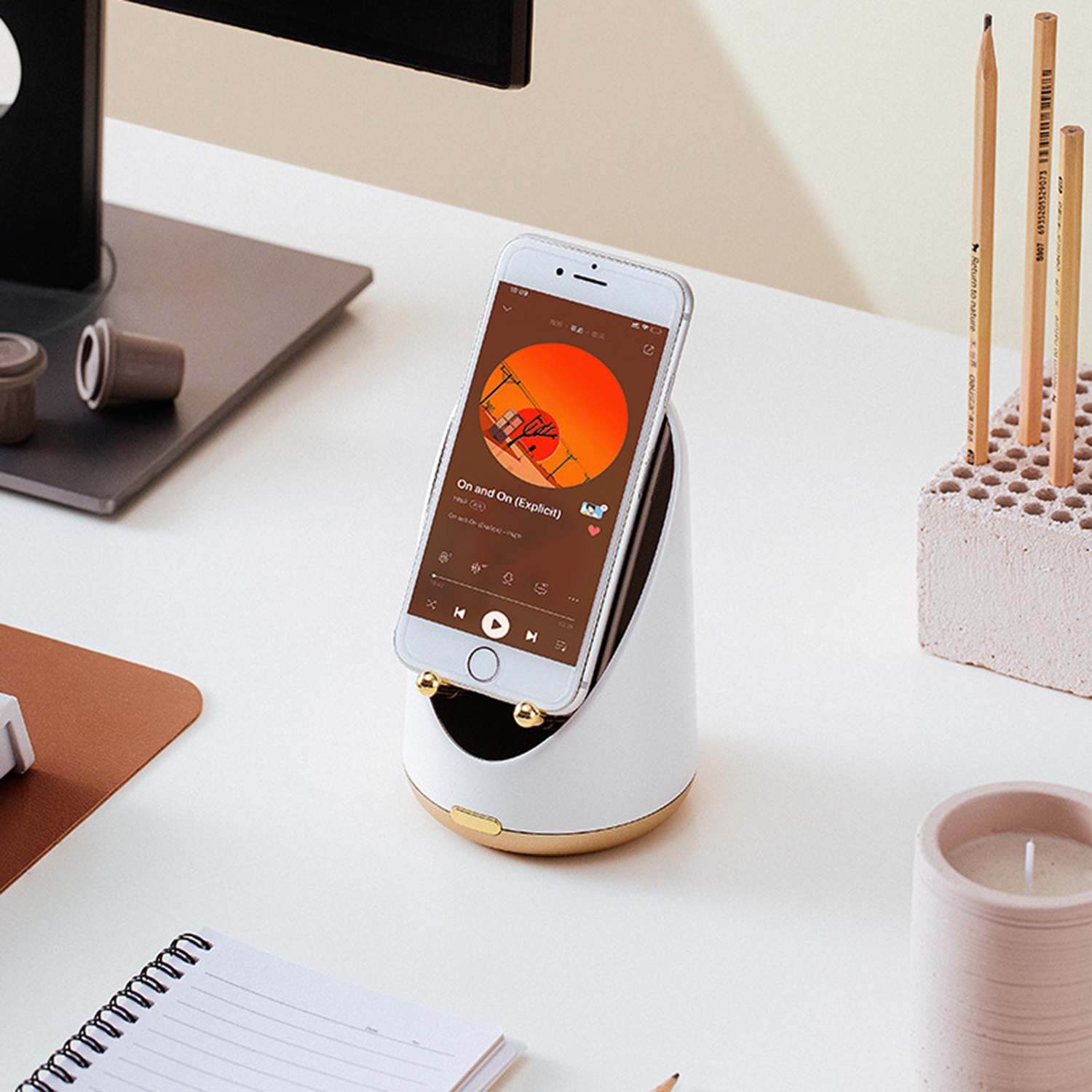 Retro Bluetooth Speaker Smartphone Holder 3