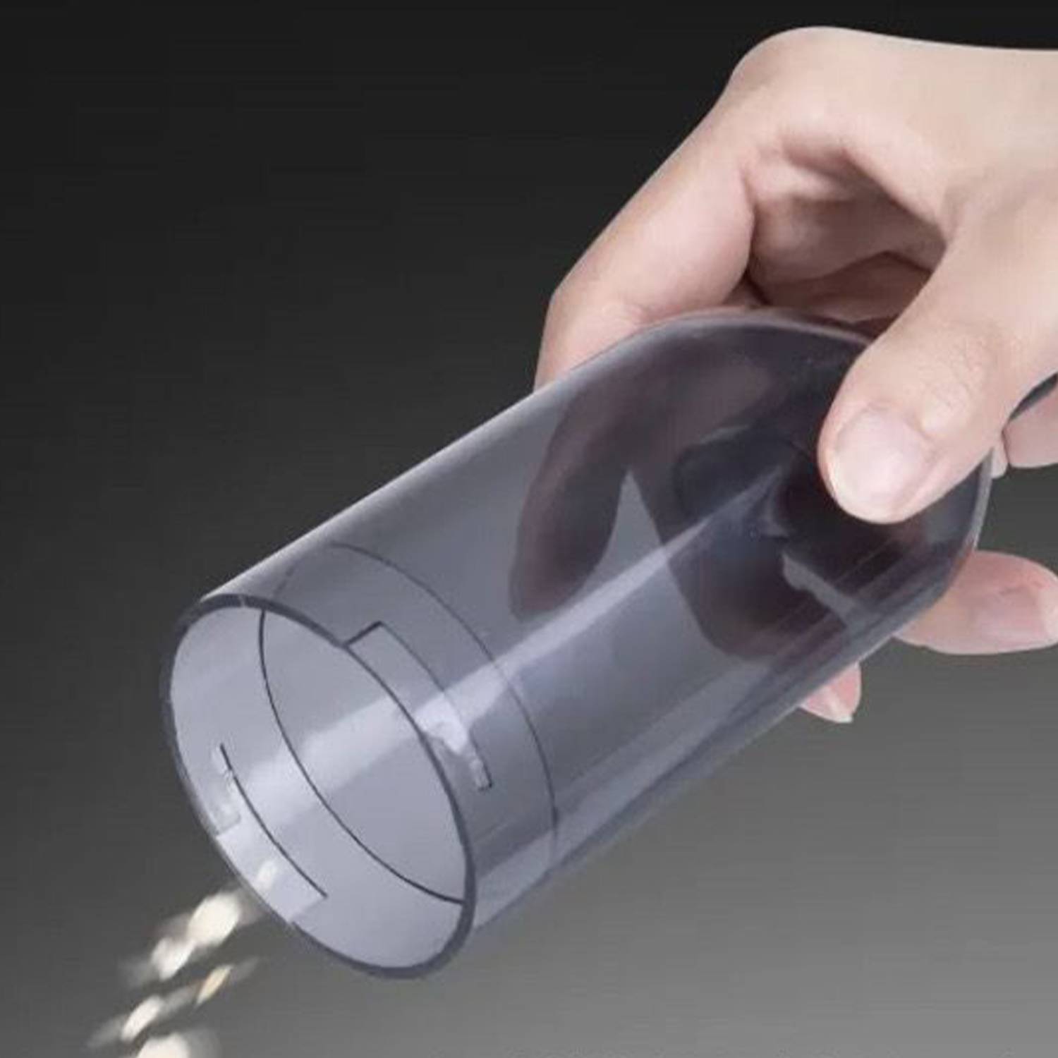 Portable vacuum cleaner for both car and family use 4