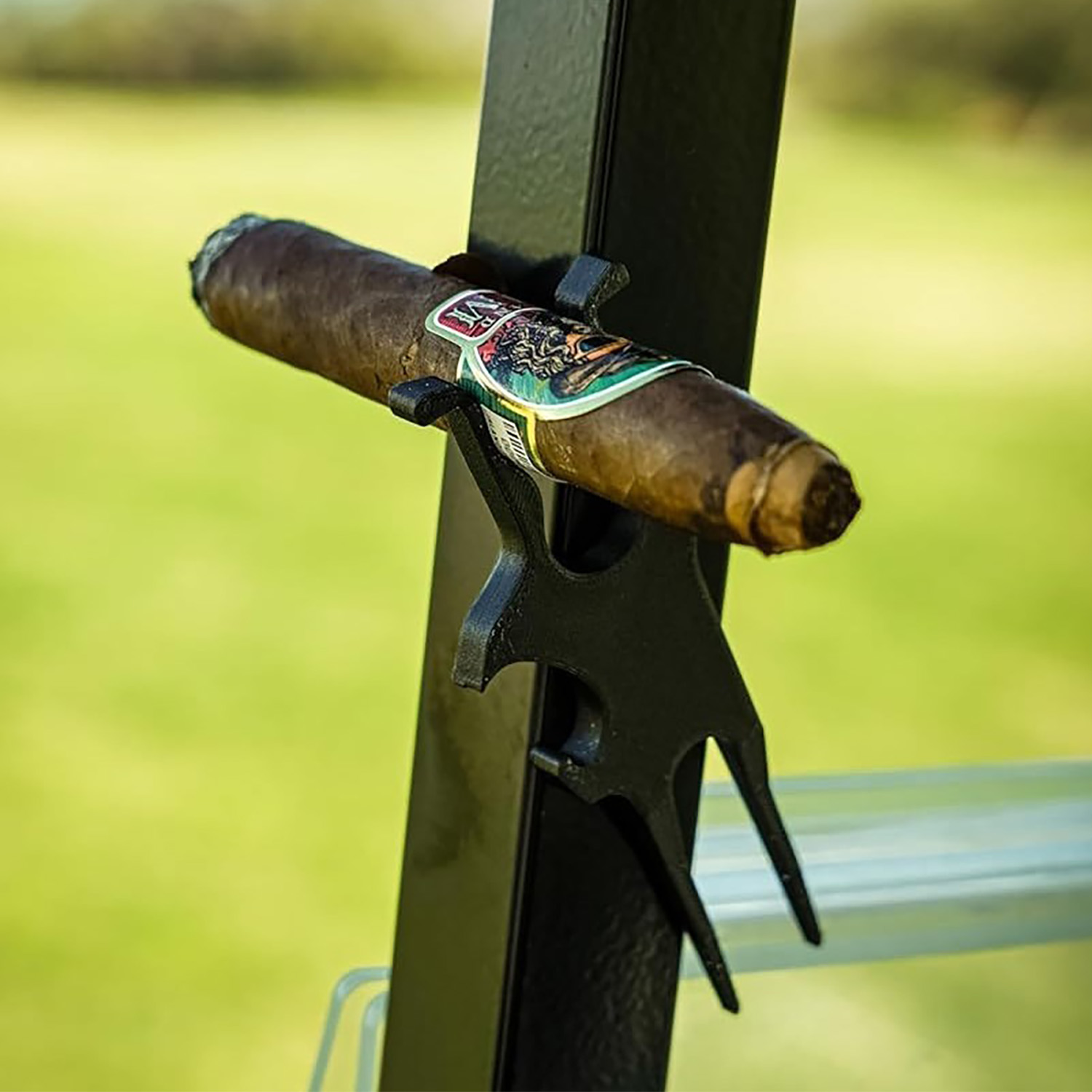 Magnetic Golf Divot Tool & Cigar Holder 4