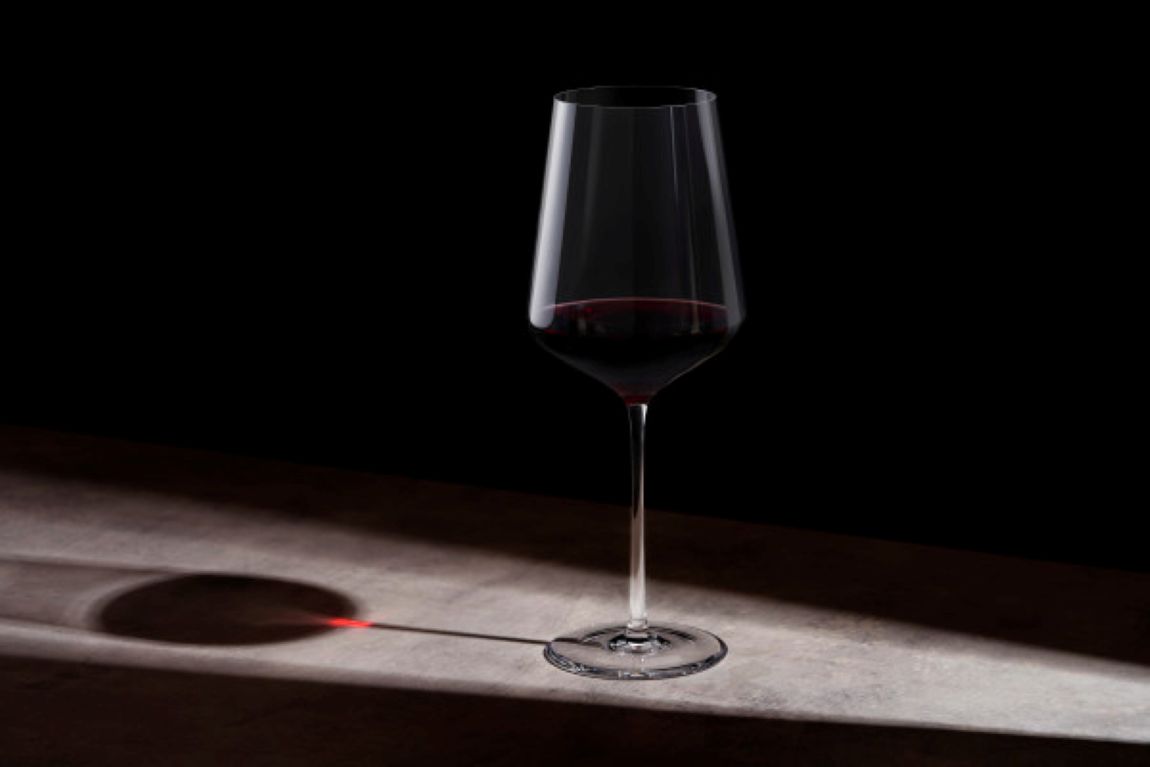Viski® Reserve Liminal Ultralight Universal Wine Glass 3