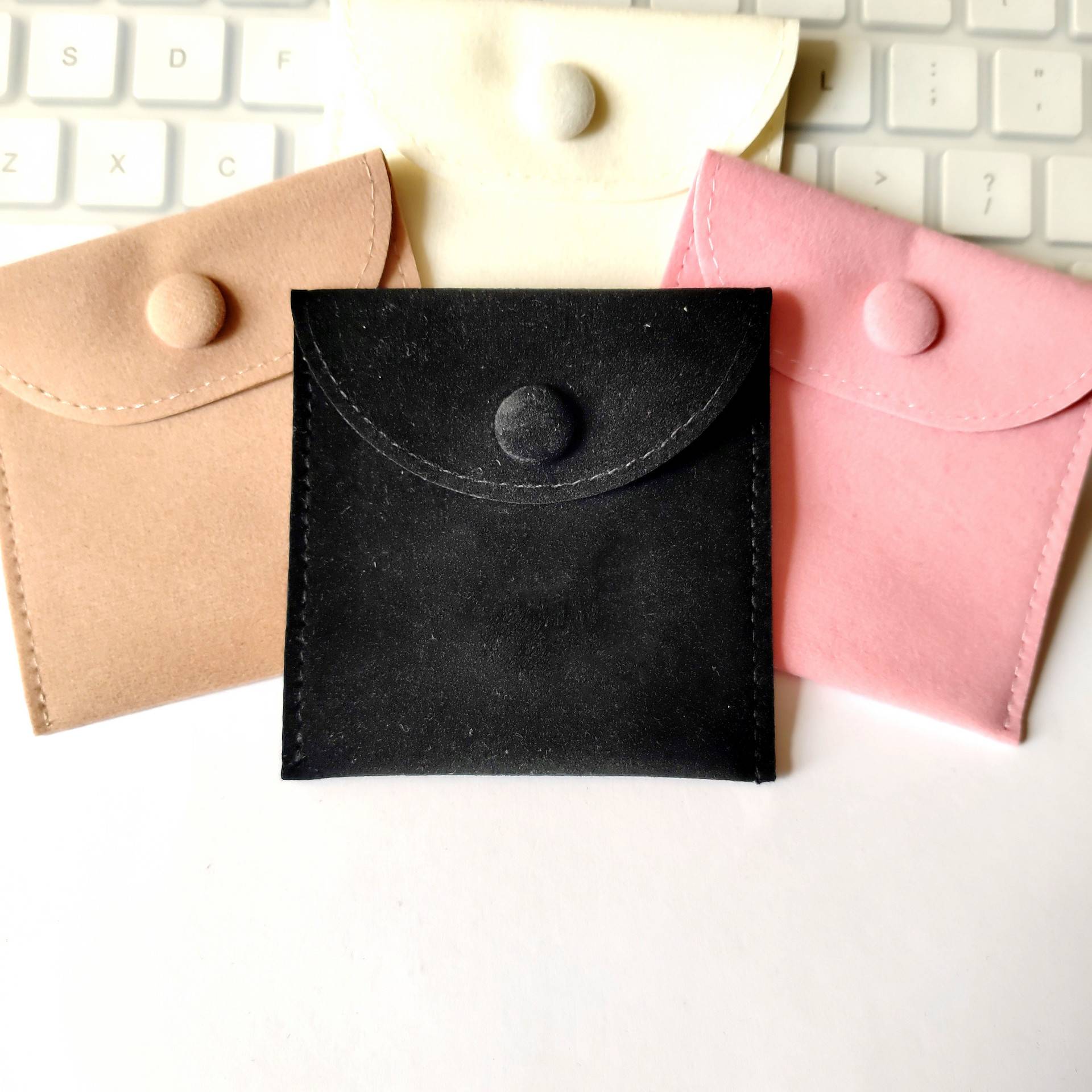 Velvet Flap Jewelry Pouch 8
