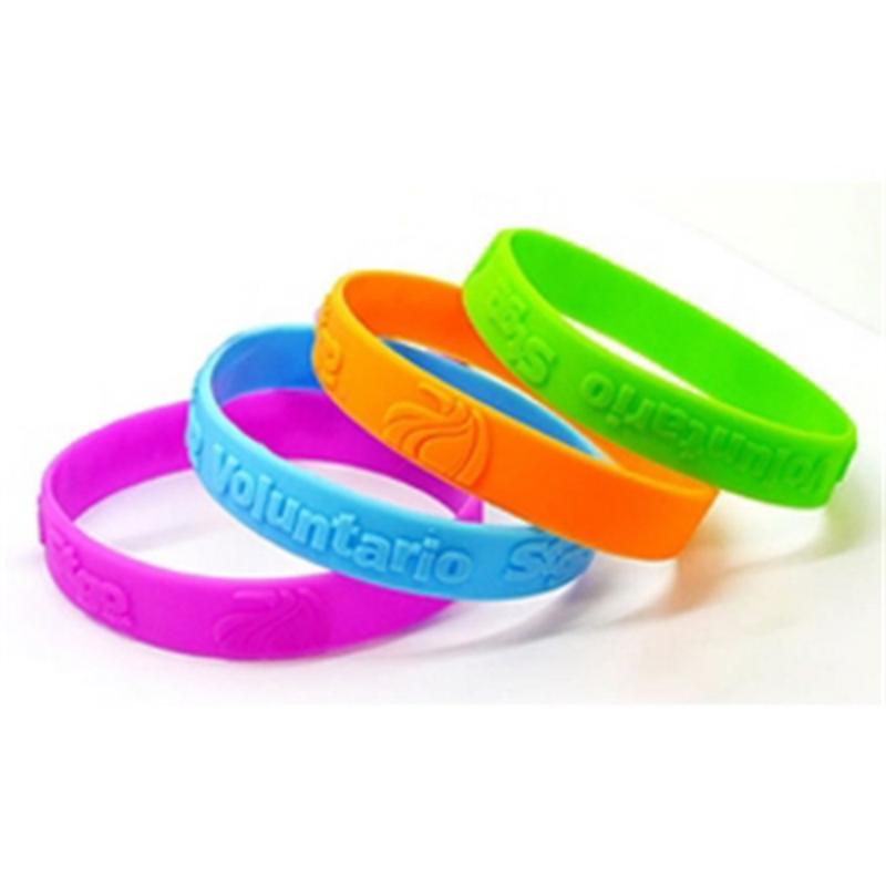 Custom Anti-Mosquito Embossed Silicone Wristbands 1