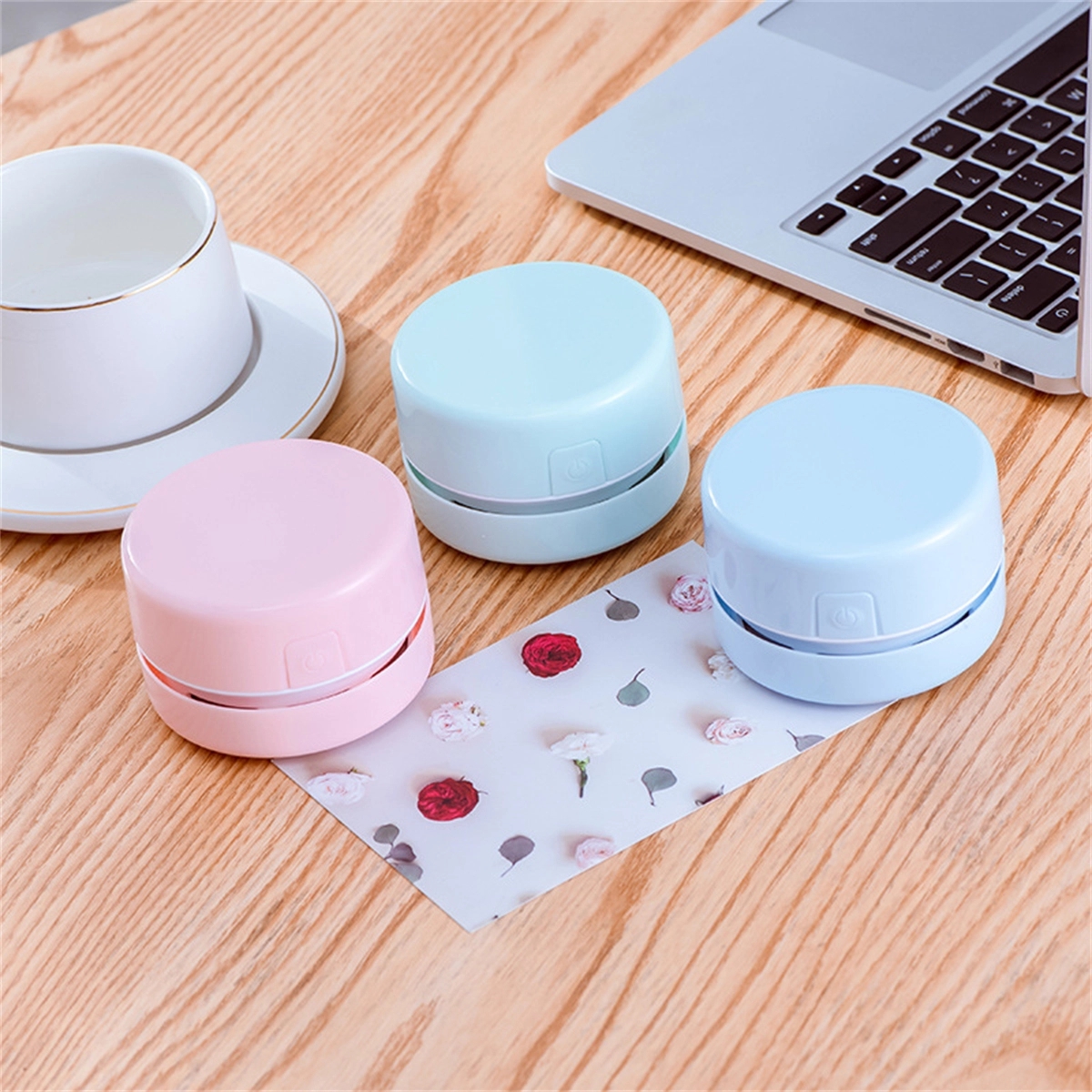 Desktop Vacuum Cleaner Mini Computer Sweeper 1