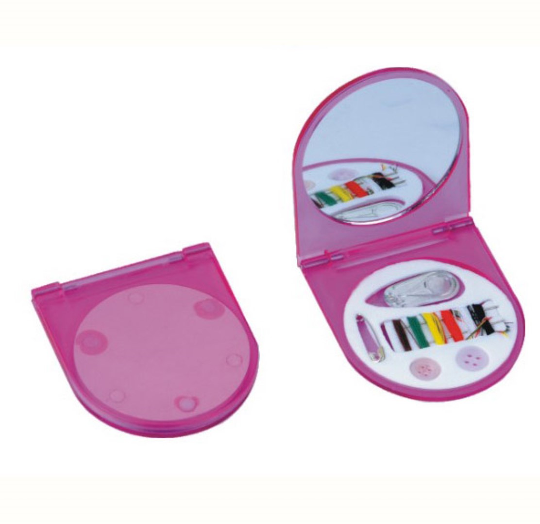 Sewing Kit w/Mirror 3