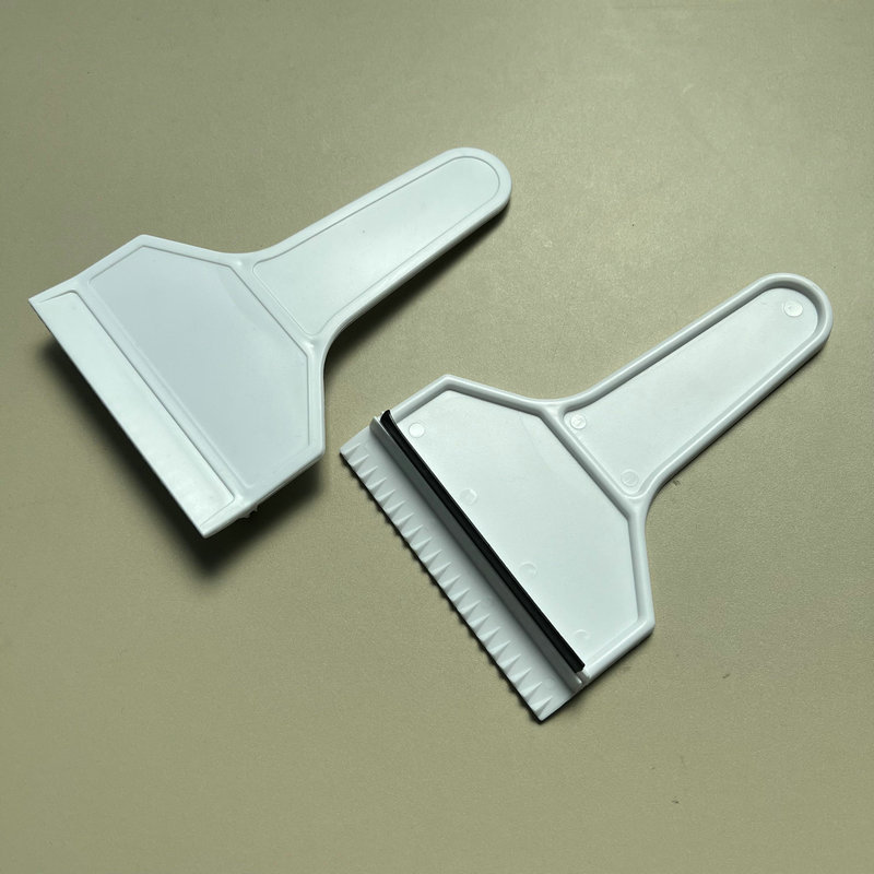 Ice Scraper 4