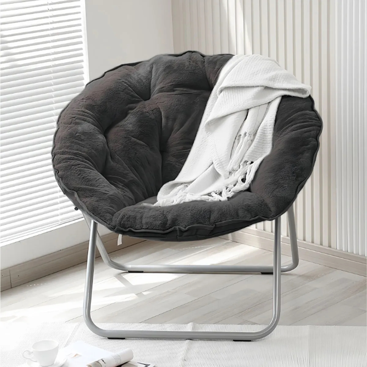 Comfortable Folding Padded Moon Chair For Lounging 4