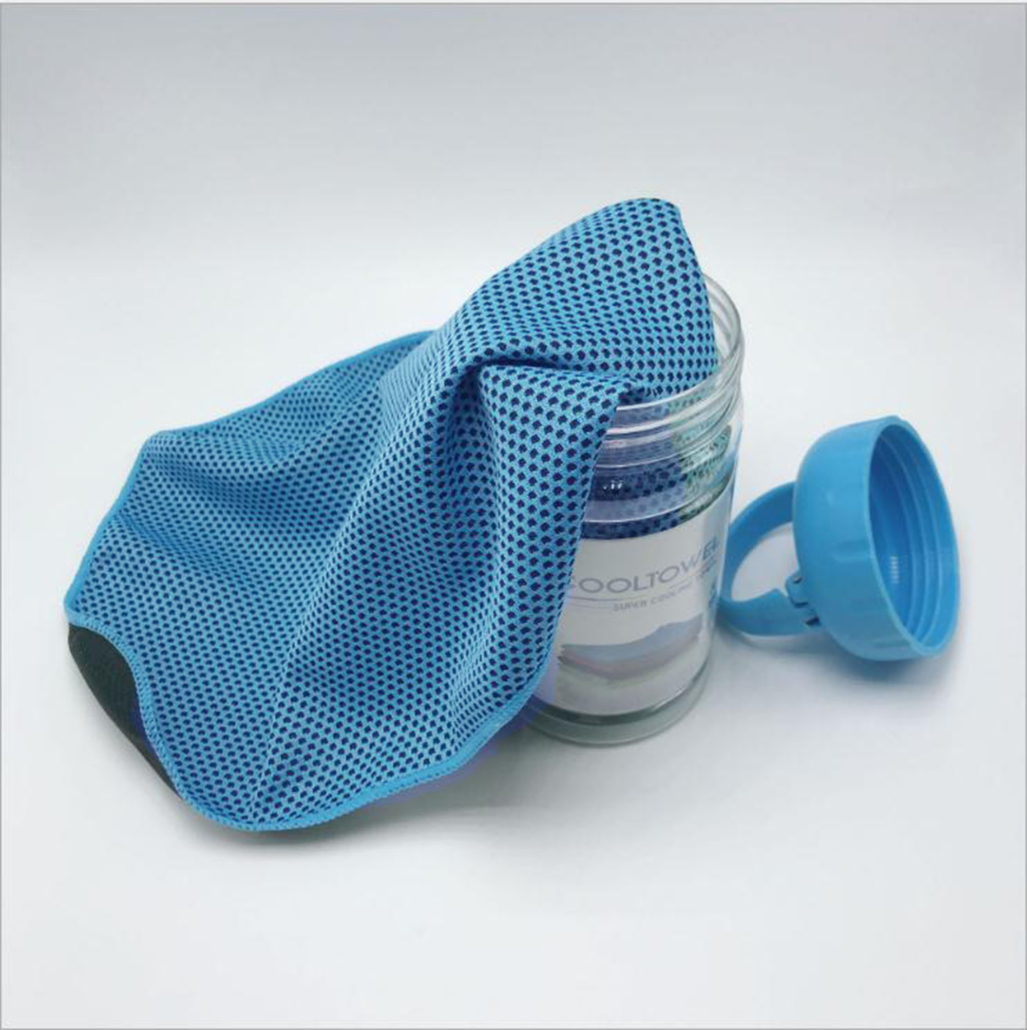 Breathable Cooling Towel in Carry Bottle 4