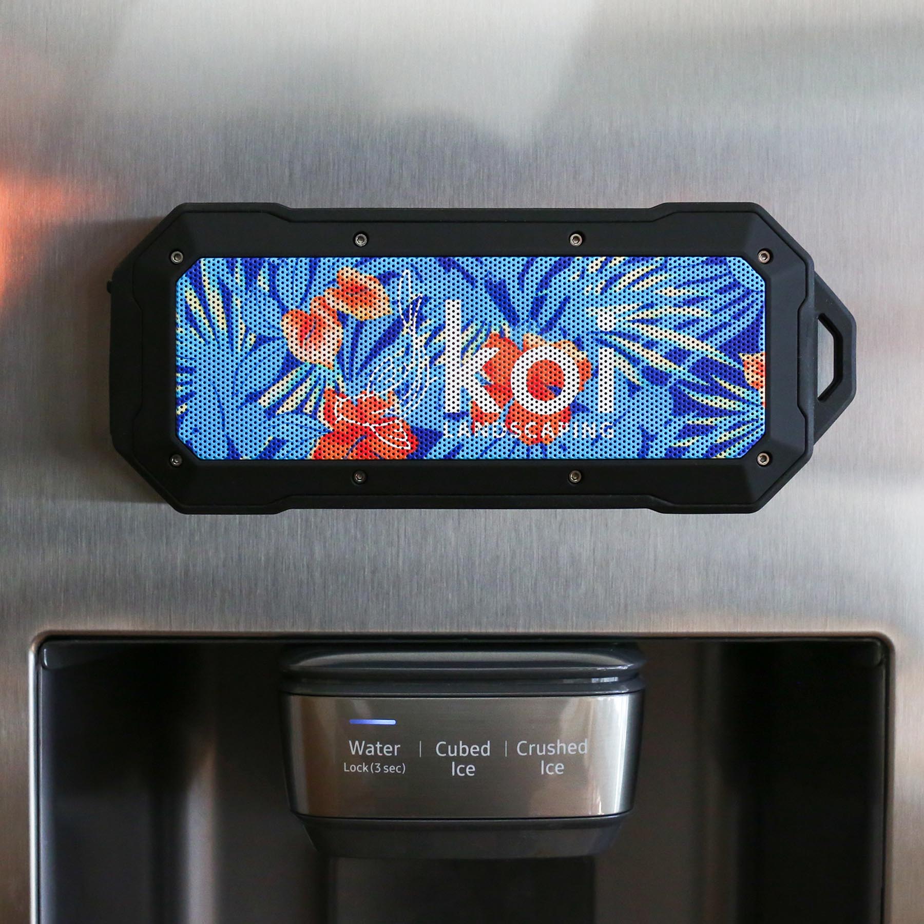 HangTune Magnetic Wireless Speaker 2