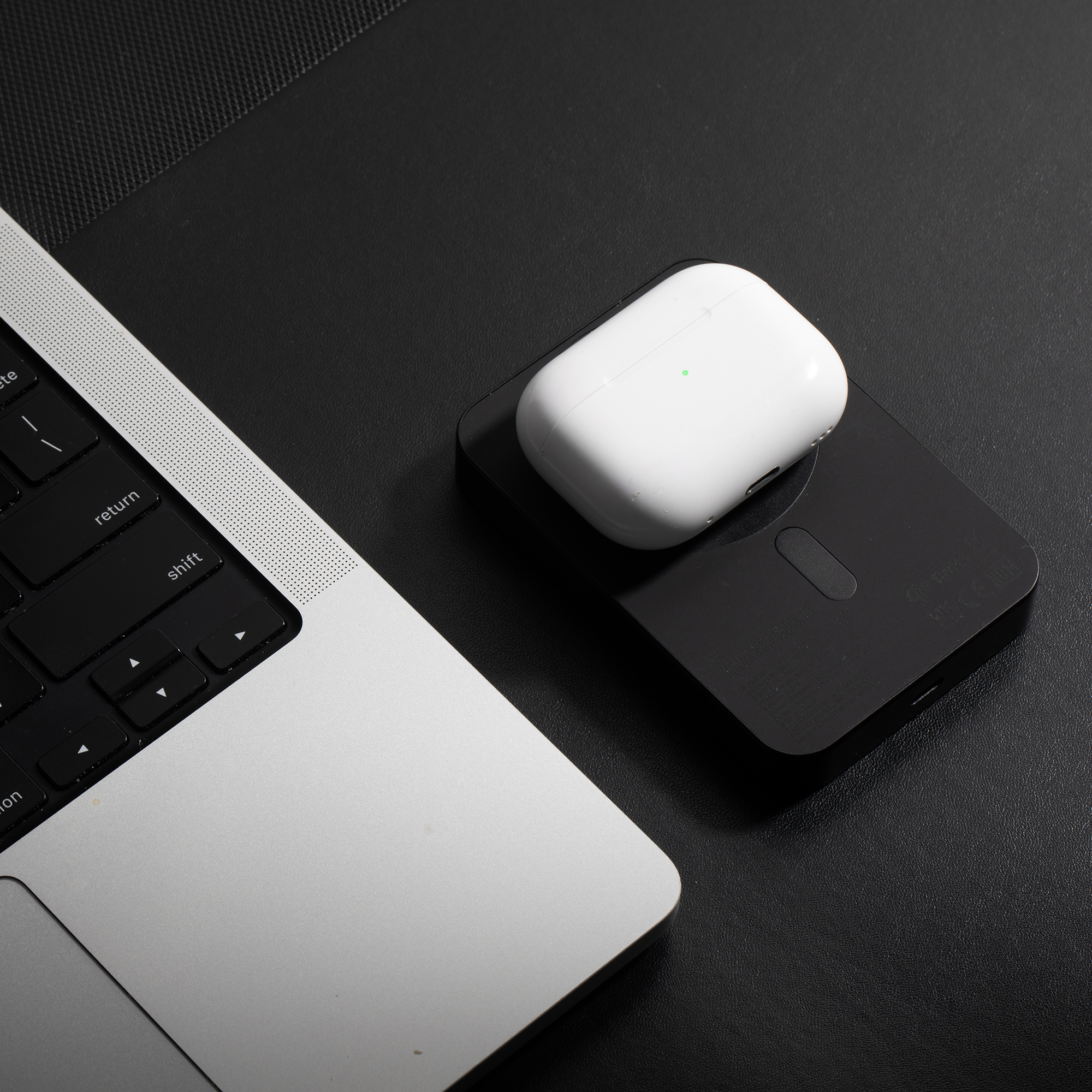 Native Union (RE)Classic Magnetic Power Bank 10000mAh 8