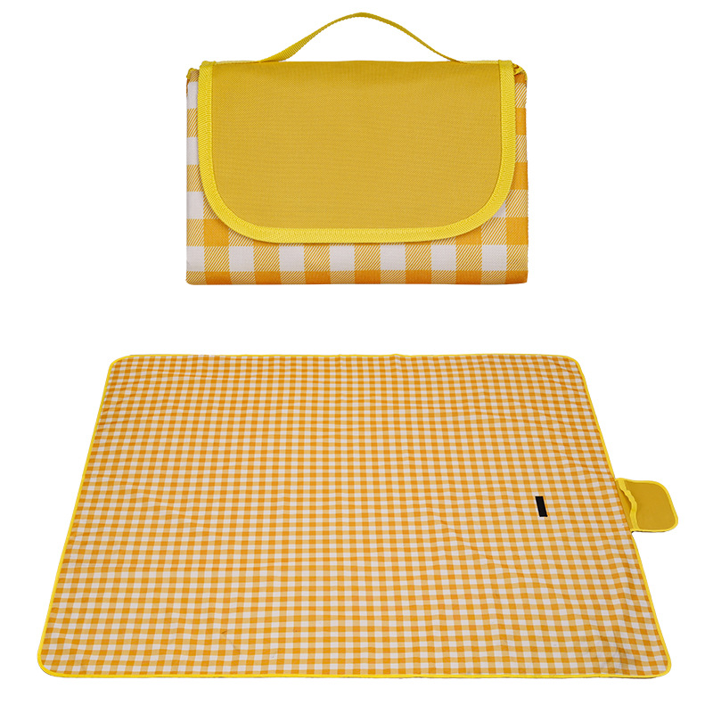The Roll-up Picnic Blanket 13