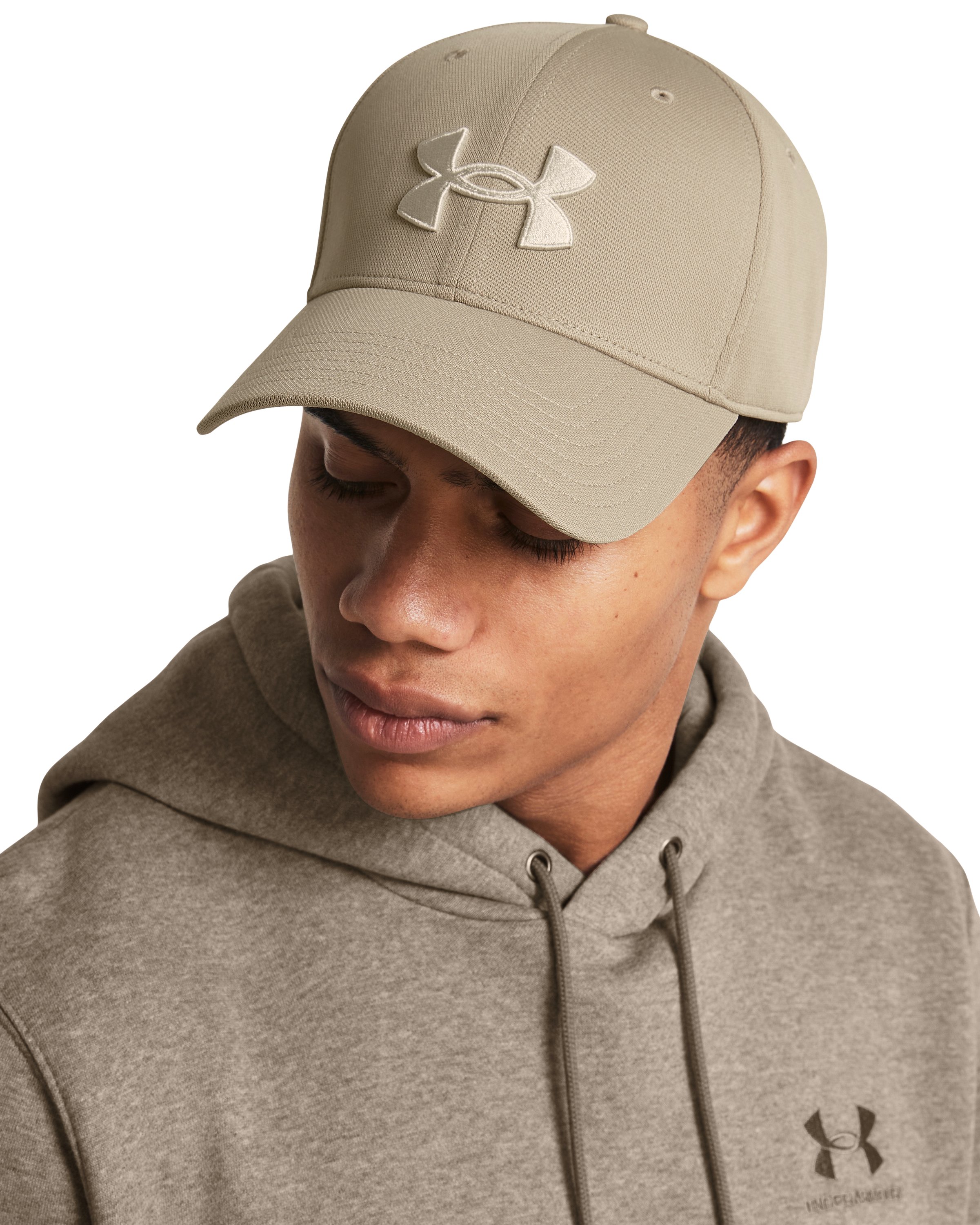 UA Blitzing Low Men's Adjustable Cap 2