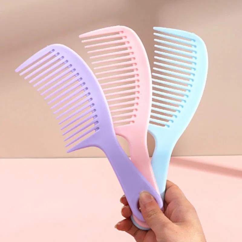 Plastic Wide Tooth Comb 2