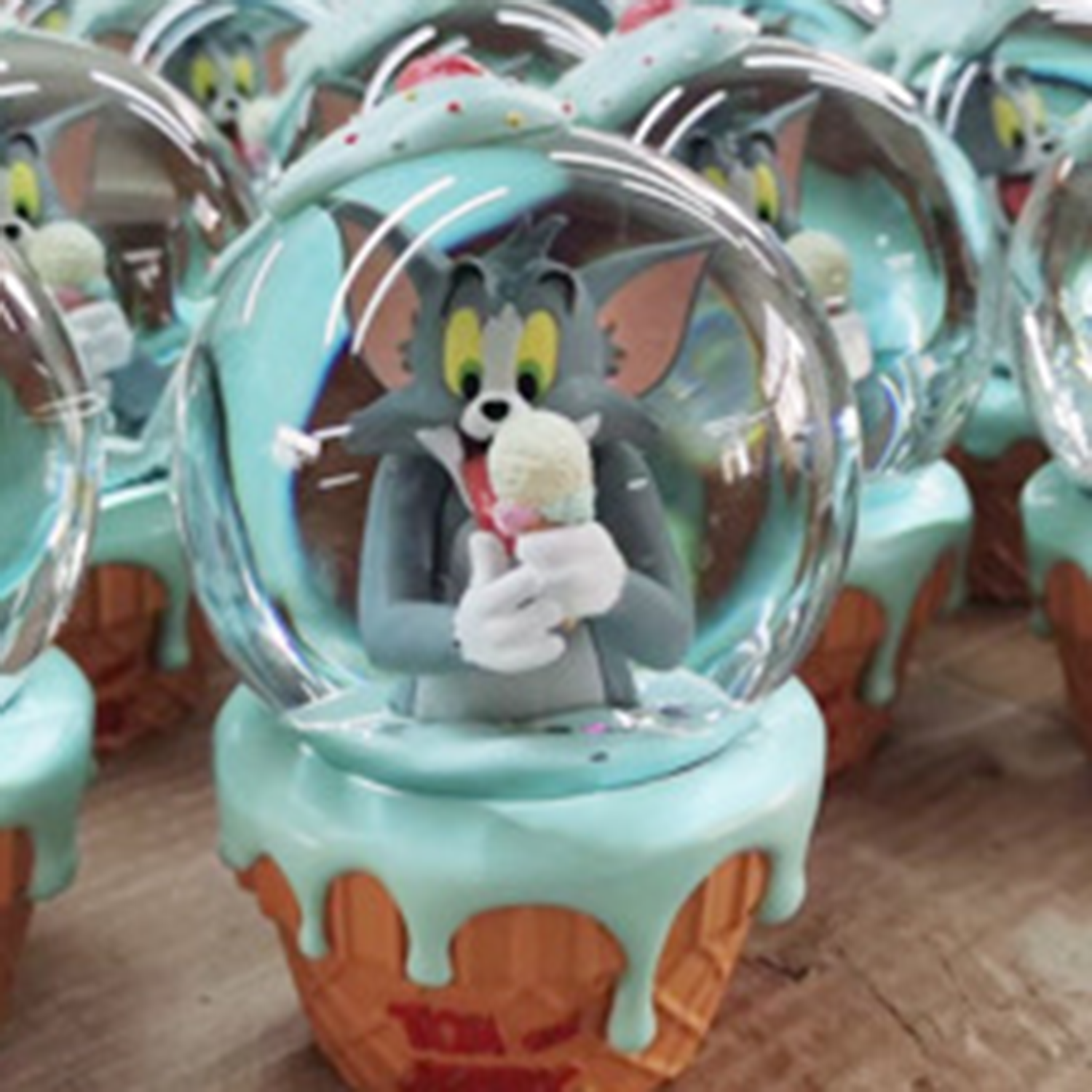 Custom Snow Globe 3