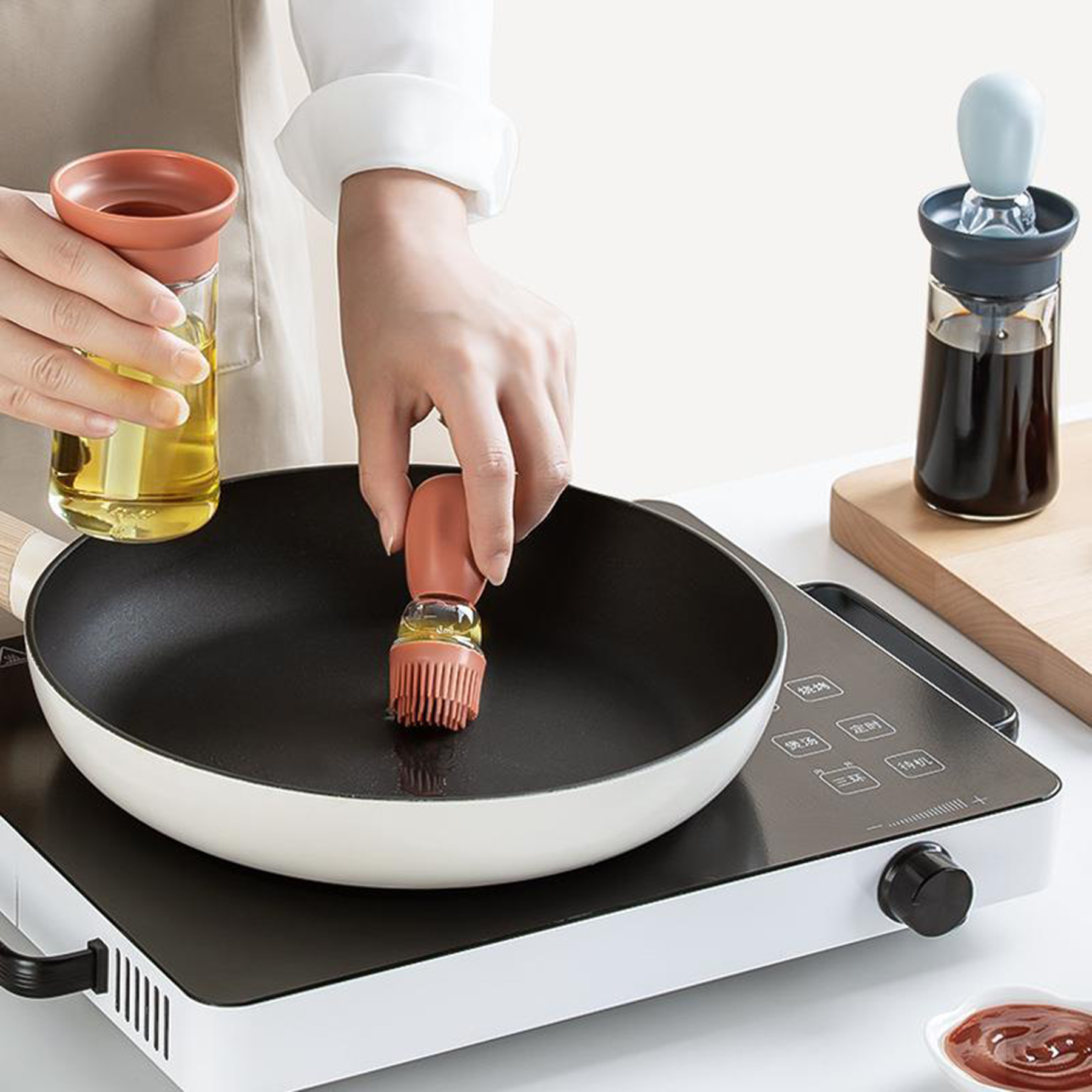 Kitchen Glass Olive Oil Dispenser Bottle With Silicone Brush 1