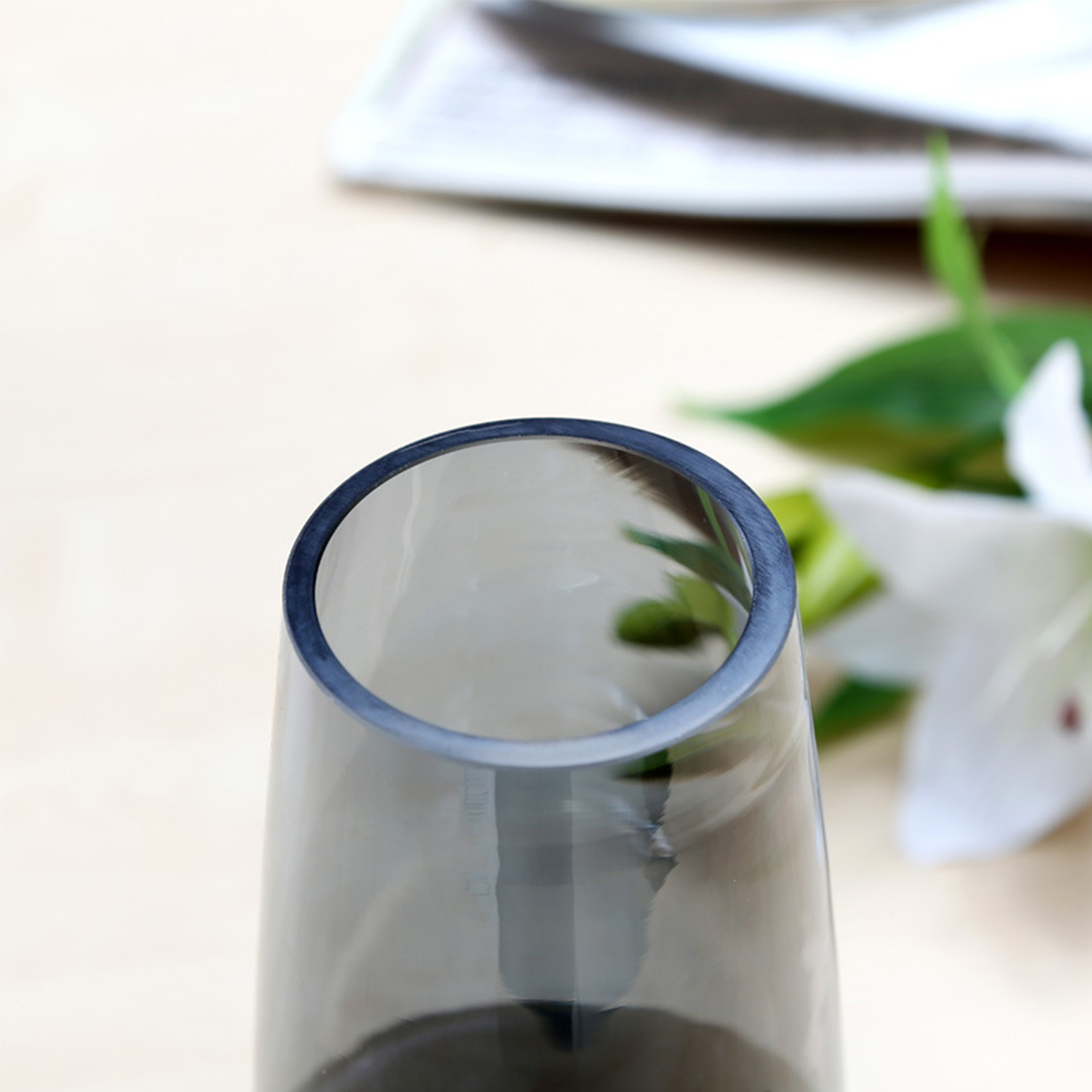 Glass Vase for Flowers 3