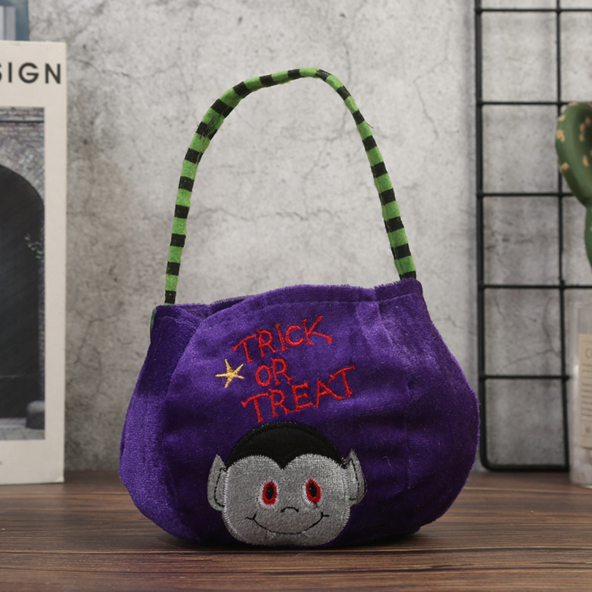 Kindergarten children's Halloween candy bag 3
