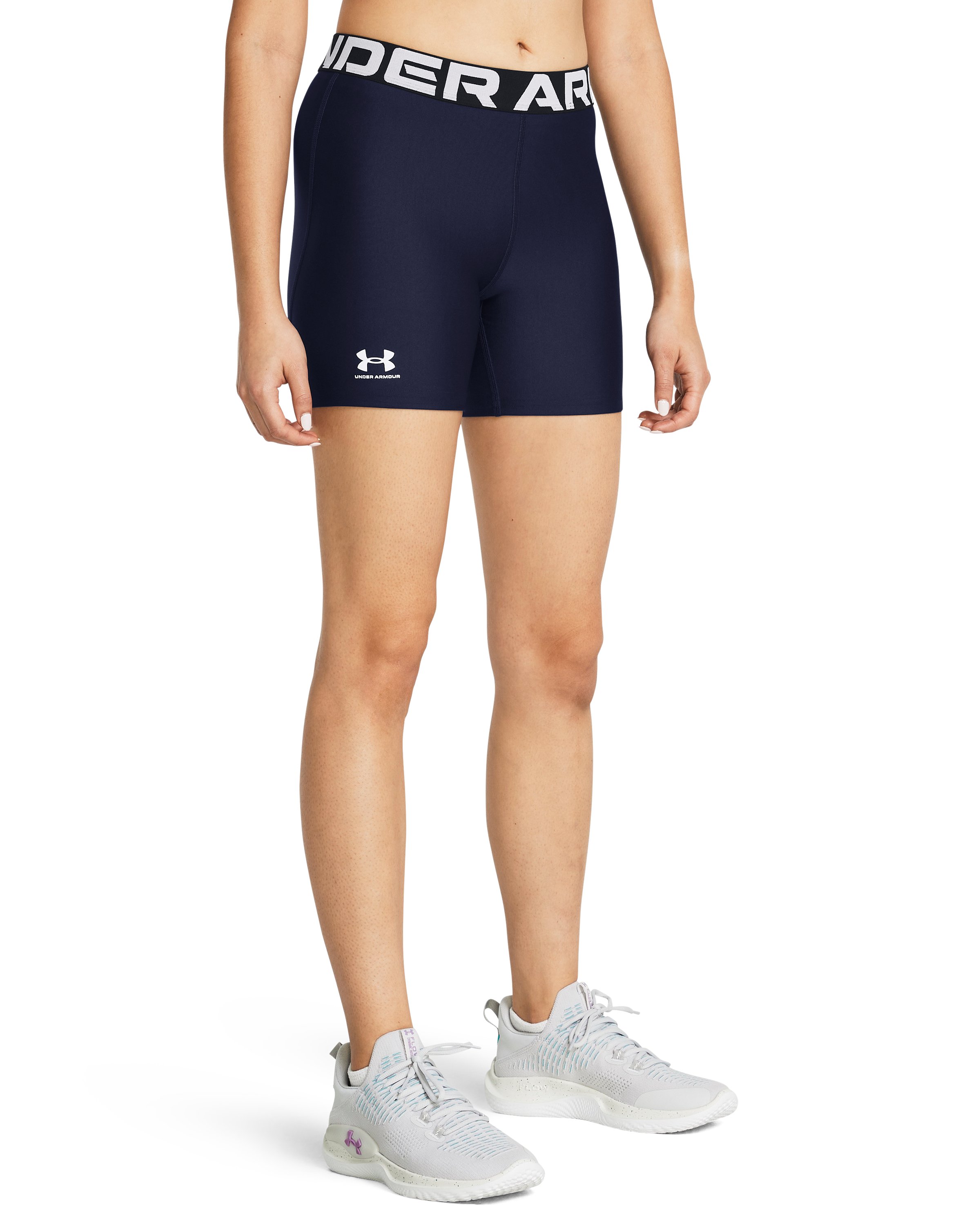 HeatGear Middy Women's 5 Shorts 2