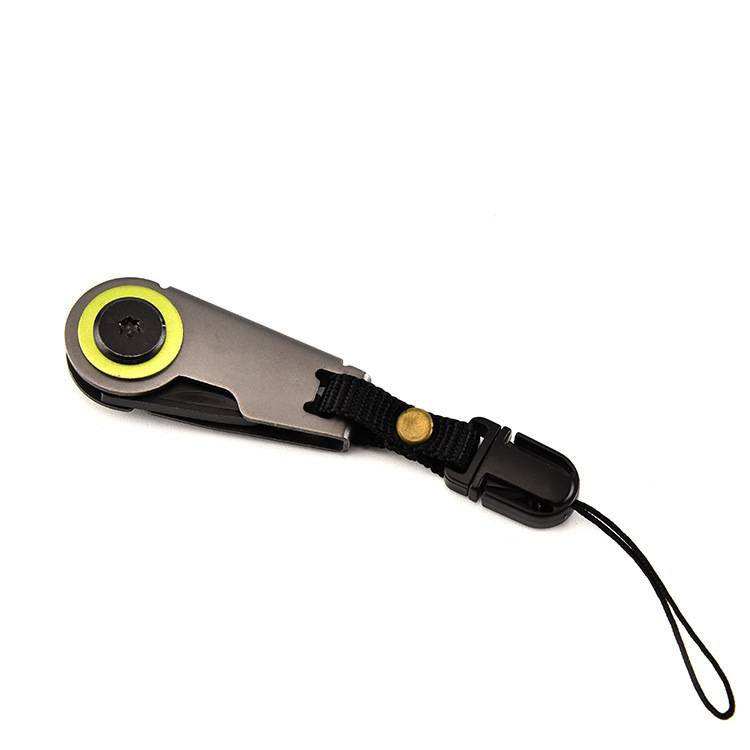 Foldable Knife w/ Lanyard 5