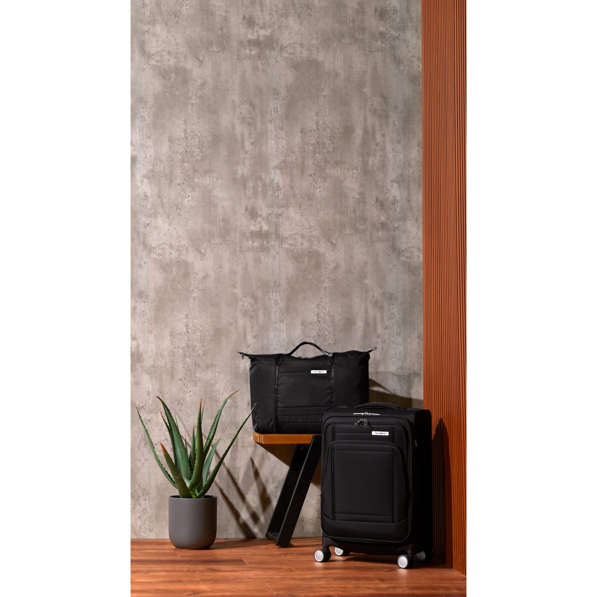 Samsonite UpLIFT Weekender Duffel 12