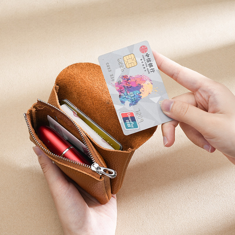 A Small Cowhide Wallet 15