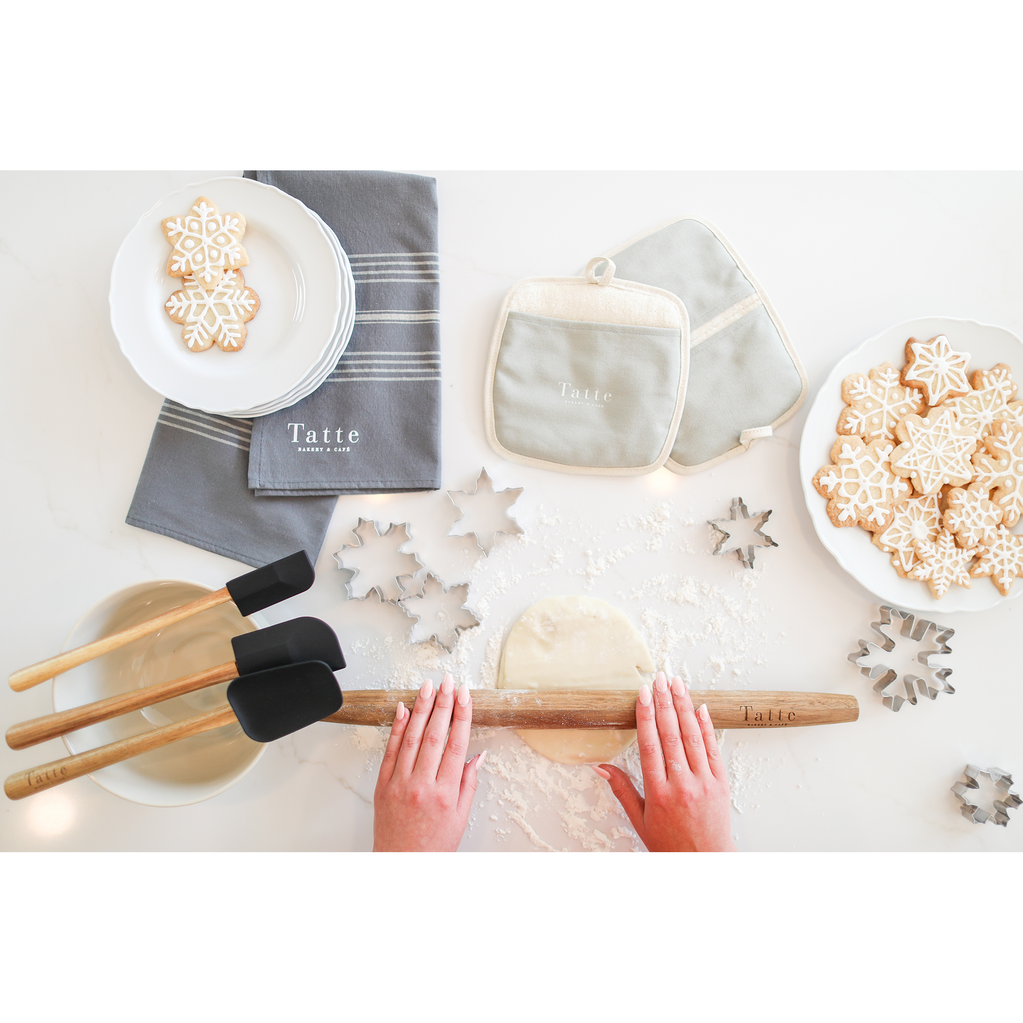 La Cuisine™ French Rolling Pin with Storage Bag 5
