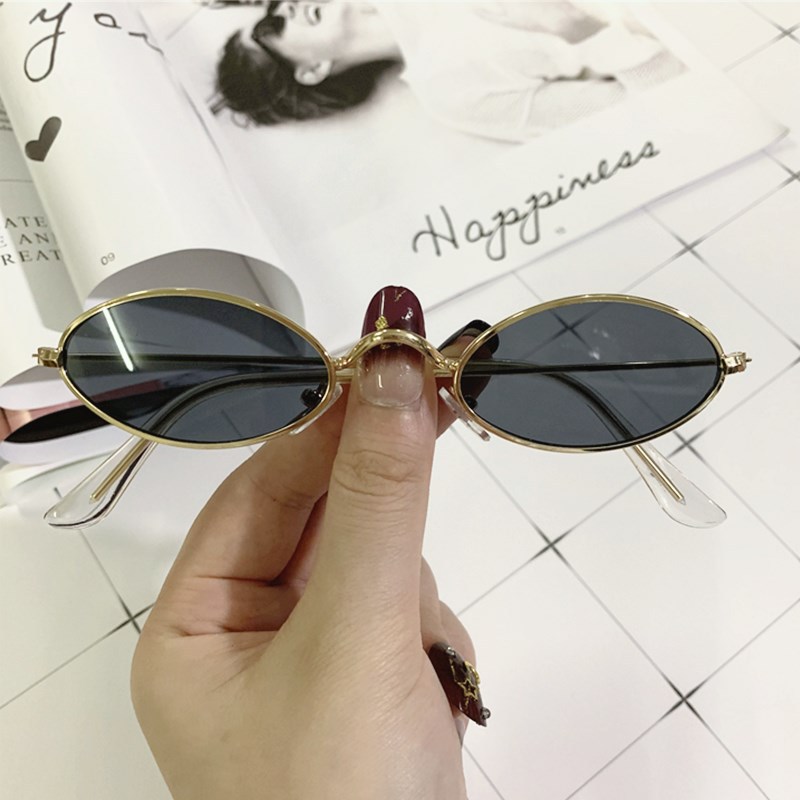 Vintage Oval Sunglasses 17