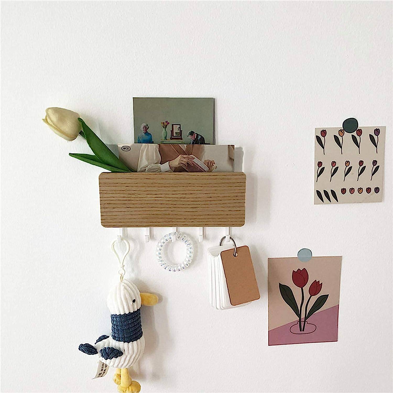 Wall mounted key holder 8