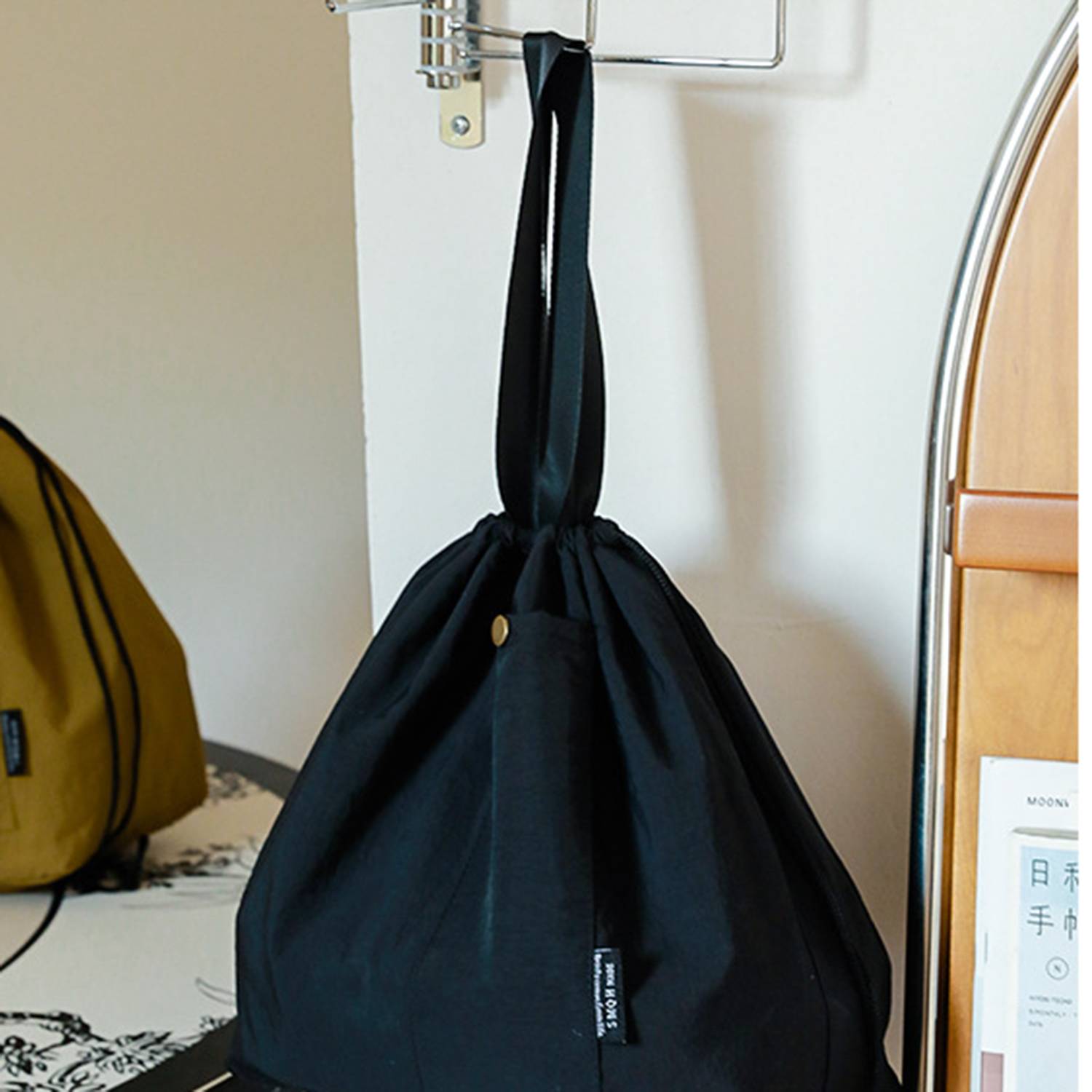 Waterproof Nylon Insulated Lunch Tote Bag 6