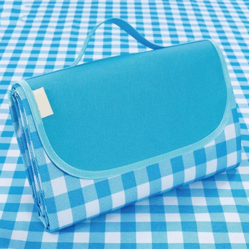 Cozy Travel Roll-up Blanket 4