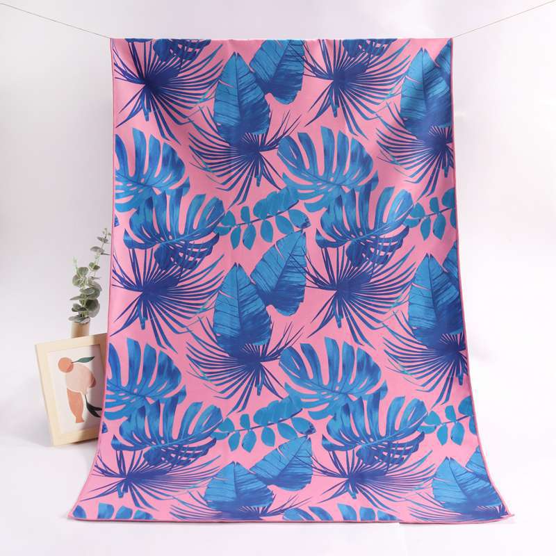 Microfiber Material of Beach Towel 4