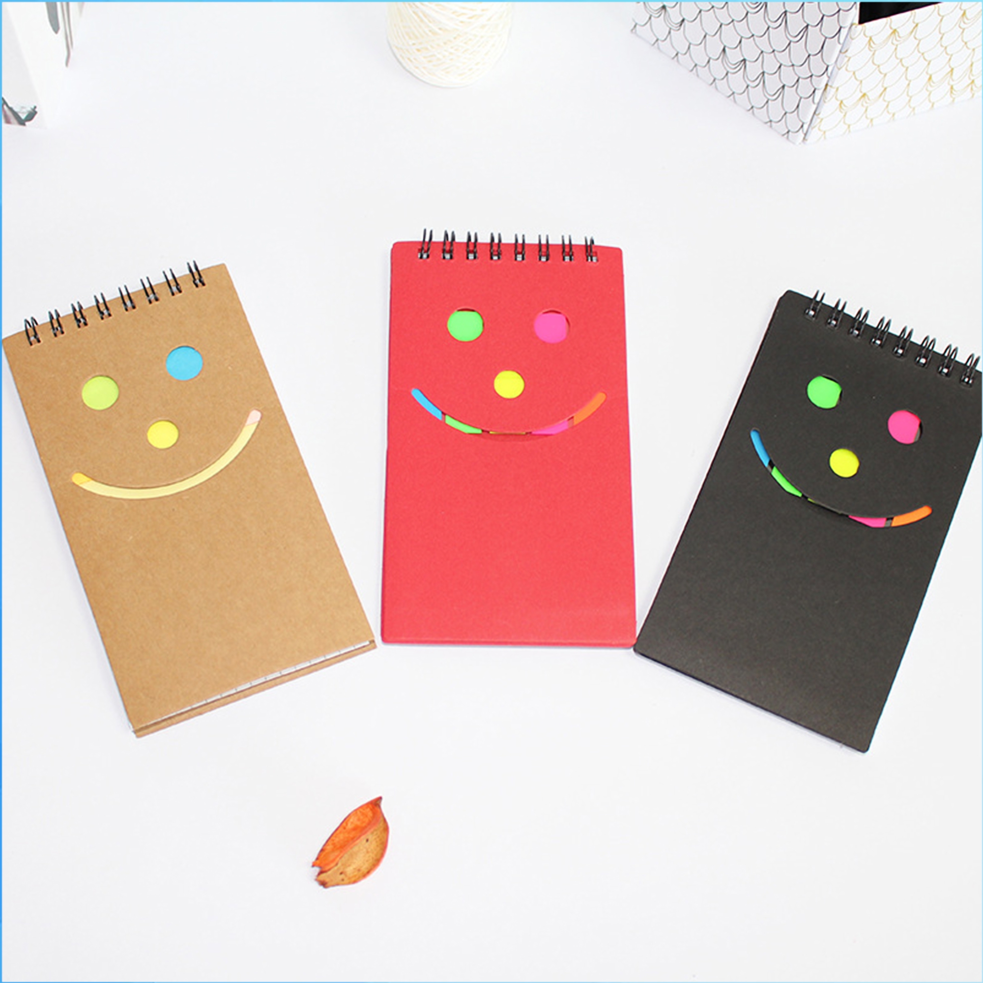 Die-Cut Smiley Sticky Notepad 1